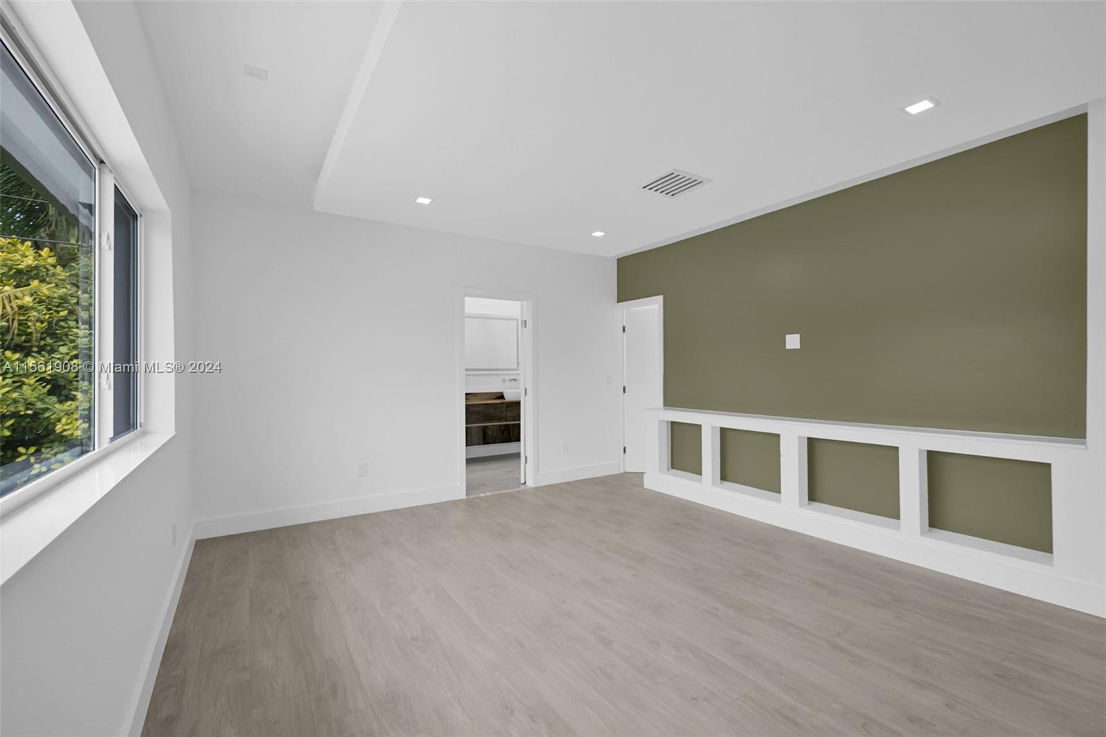 2121 SW 22nd Ave 2121, Miami, Florida 33145, 6 Bedrooms Bedrooms, ,5 BathroomsBathrooms,Residentiallease,For Rent,2121 SW 22nd Ave 2121,A11561908