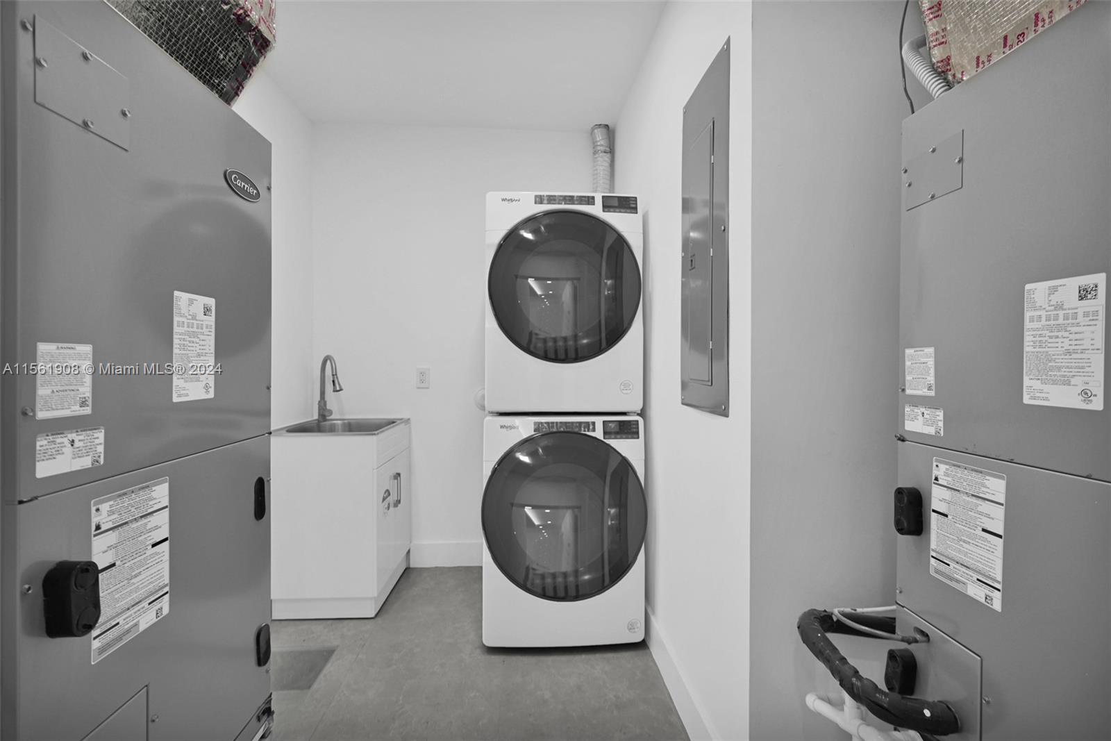 2121 SW 22nd Ave 2121, Miami, Florida 33145, 6 Bedrooms Bedrooms, ,5 BathroomsBathrooms,Residentiallease,For Rent,2121 SW 22nd Ave 2121,A11561908