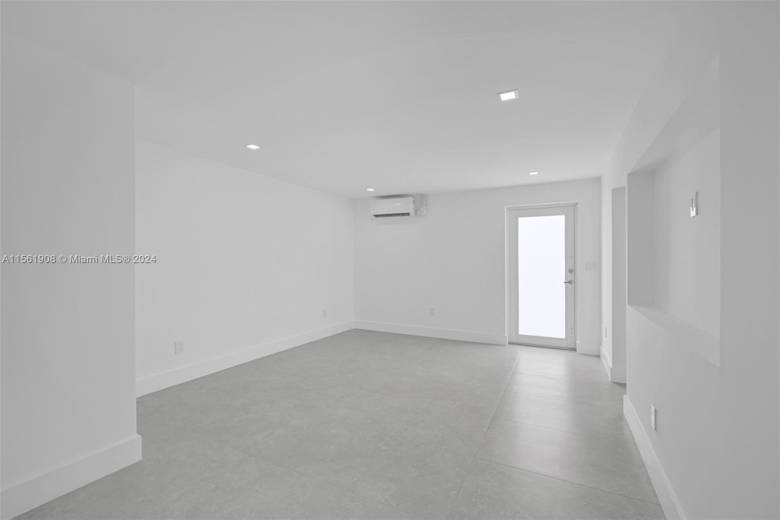 2121 SW 22nd Ave 2121, Miami, Florida 33145, 6 Bedrooms Bedrooms, ,5 BathroomsBathrooms,Residentiallease,For Rent,2121 SW 22nd Ave 2121,A11561908