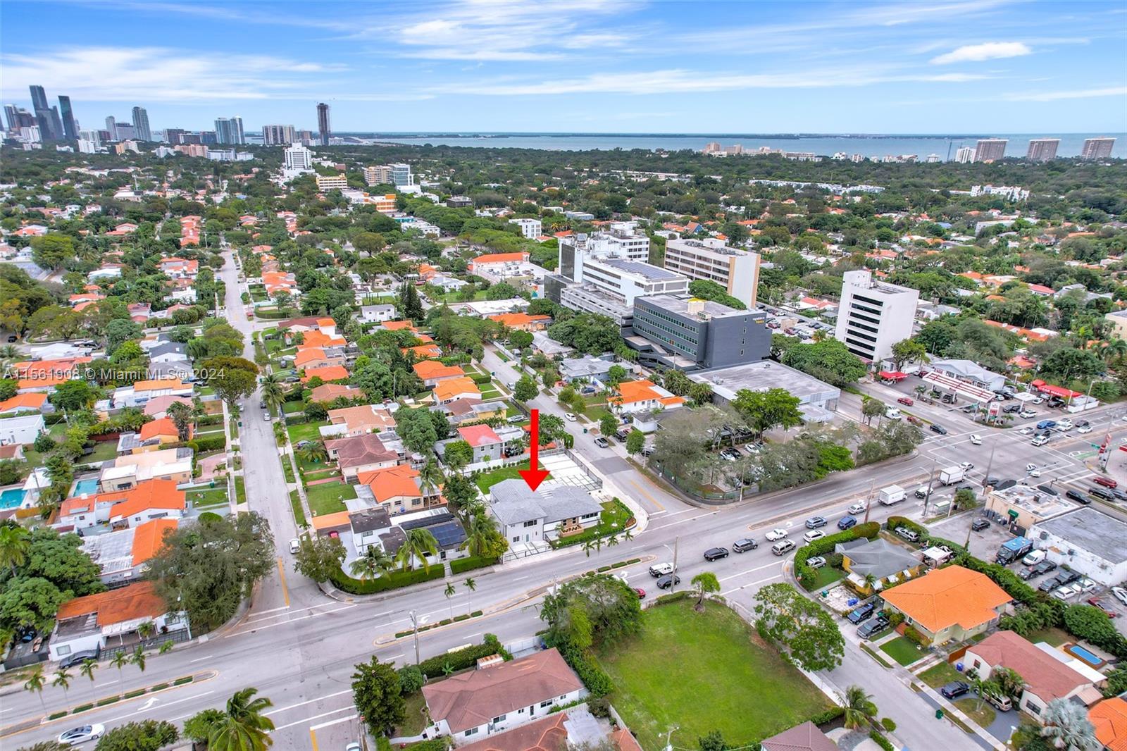 2121 SW 22nd Ave 2121, Miami, Florida 33145, 6 Bedrooms Bedrooms, ,5 BathroomsBathrooms,Residentiallease,For Rent,2121 SW 22nd Ave 2121,A11561908