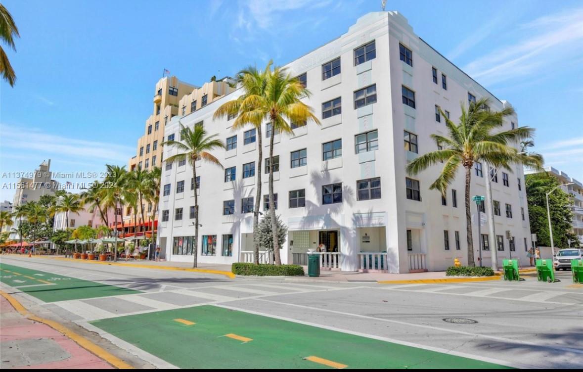 1390 Ocean Dr 306, Miami Beach, Florida 33139, 1 Bedroom Bedrooms, ,1 BathroomBathrooms,Residentiallease,For Rent,1390 Ocean Dr 306,A11561477