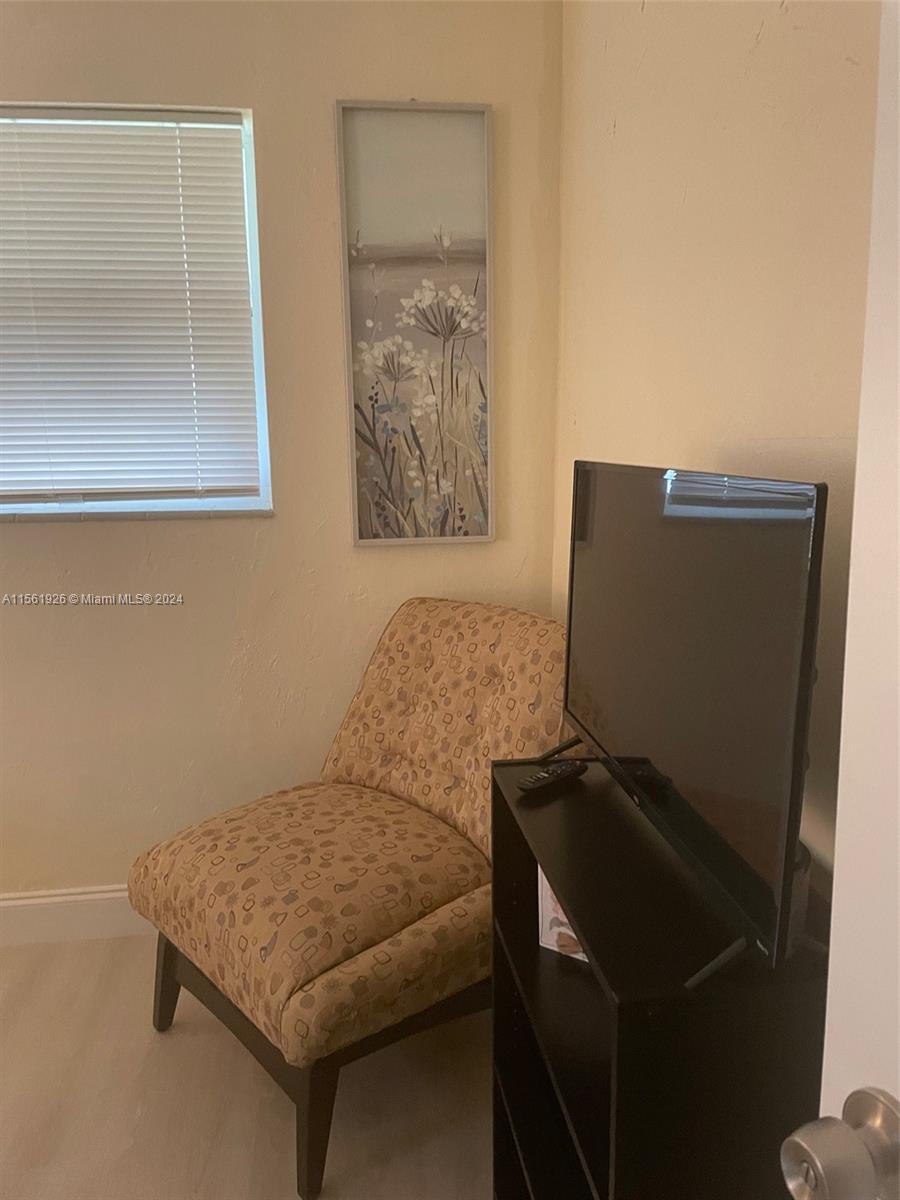 Hollywood, Florida 33020, 2 Bedrooms Bedrooms, ,2 BathroomsBathrooms,Residentiallease,For Rent,A11561926