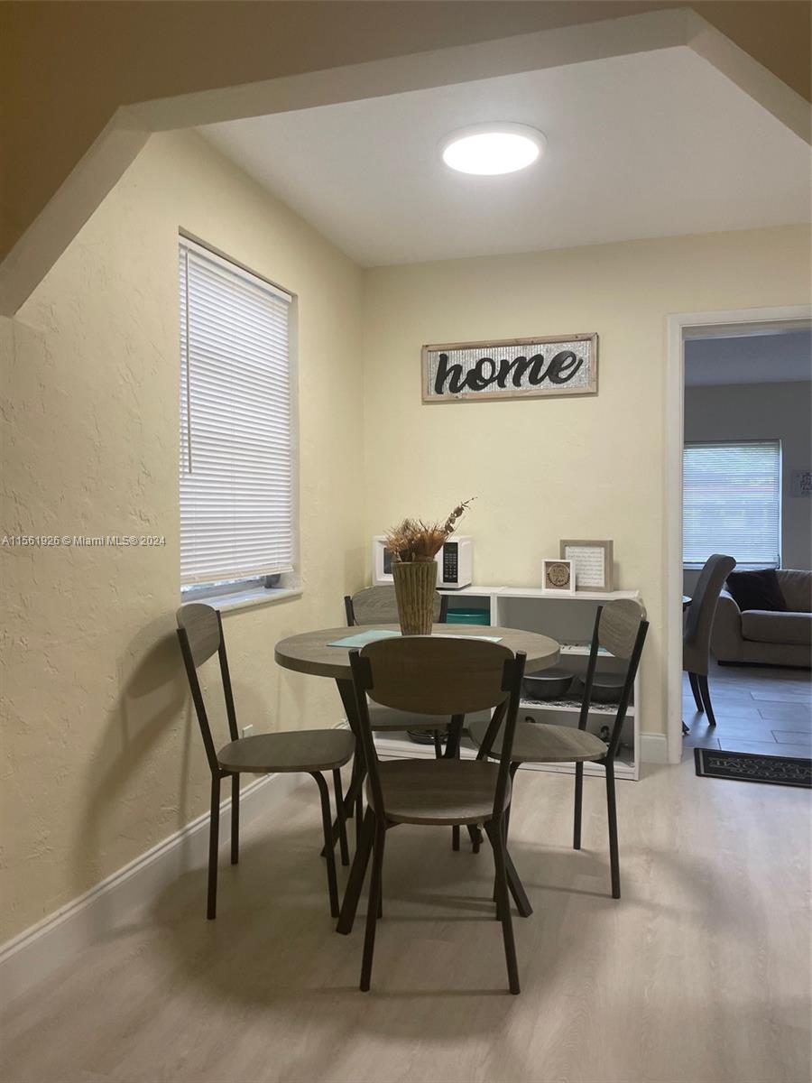 Hollywood, Florida 33020, 2 Bedrooms Bedrooms, ,2 BathroomsBathrooms,Residentiallease,For Rent,A11561926