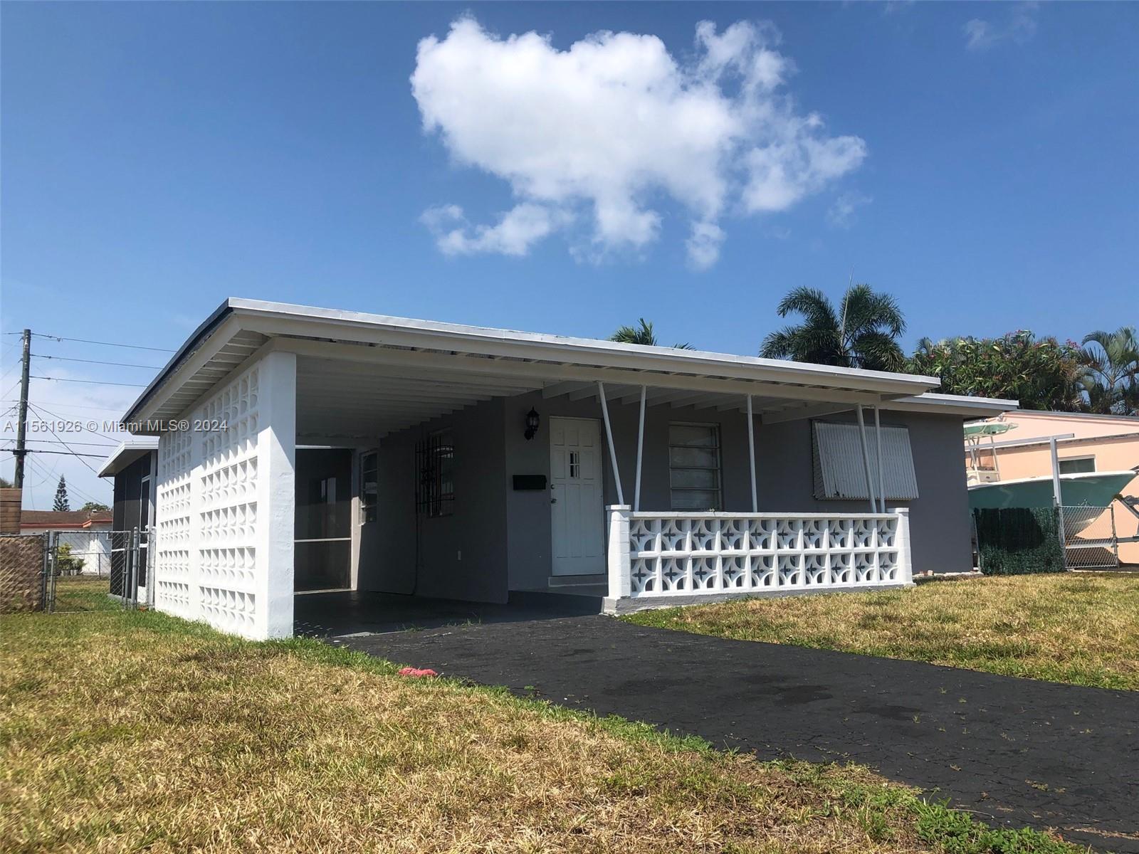 Hollywood, Florida 33020, 2 Bedrooms Bedrooms, ,2 BathroomsBathrooms,Residentiallease,For Rent,A11561926