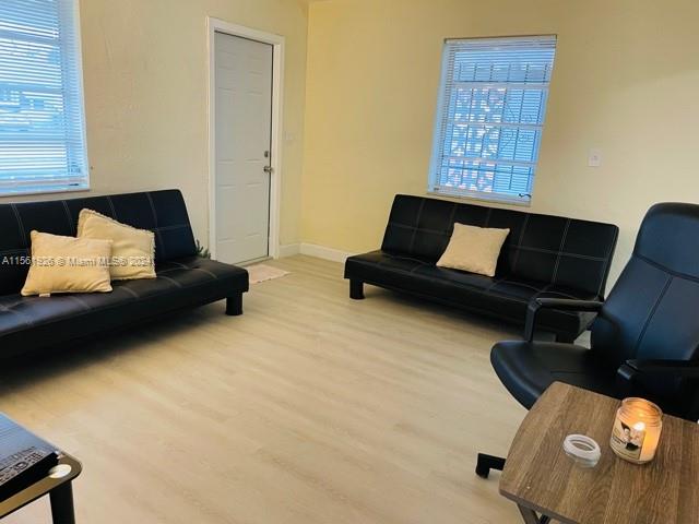 Hollywood, Florida 33020, 2 Bedrooms Bedrooms, ,2 BathroomsBathrooms,Residentiallease,For Rent,A11561926