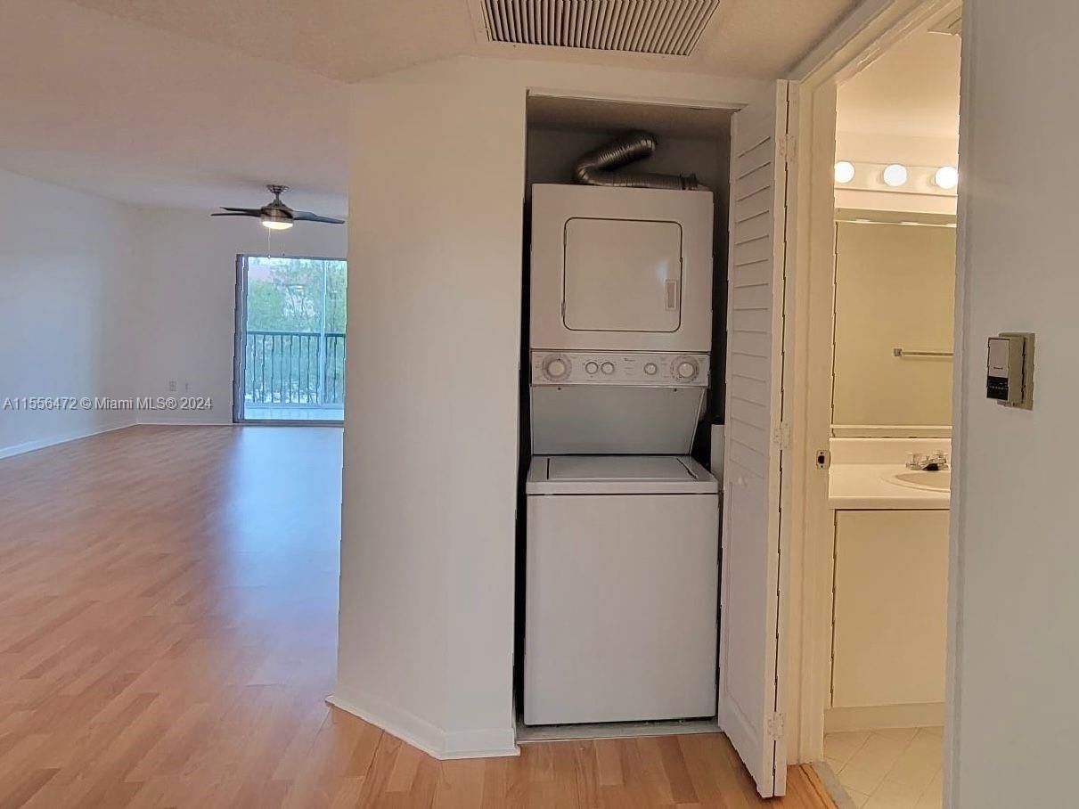 12651 SW 16th Ct 313B, Pembroke Pines, Florida 33027, 2 Bedrooms Bedrooms, ,2 BathroomsBathrooms,Residentiallease,For Rent,12651 SW 16th Ct 313B,A11556472