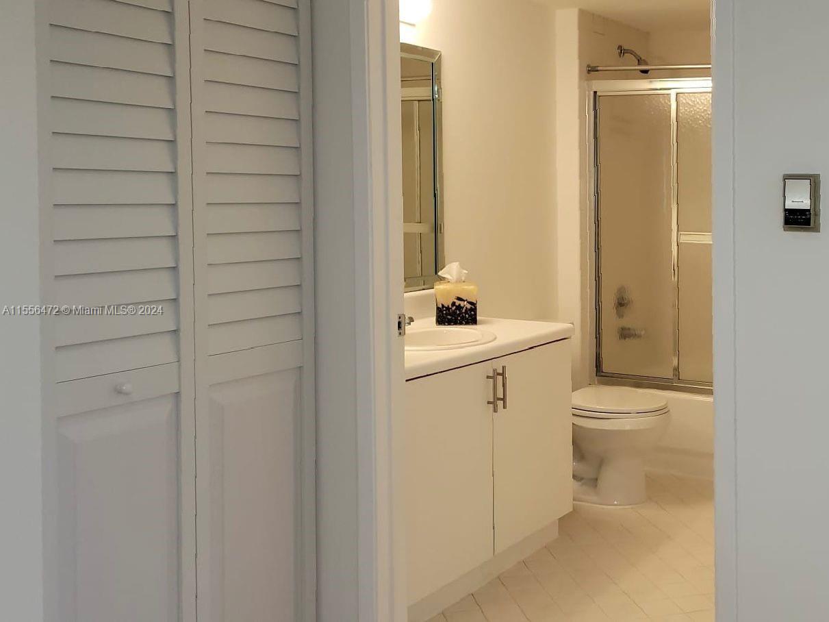 12651 SW 16th Ct 313B, Pembroke Pines, Florida 33027, 2 Bedrooms Bedrooms, ,2 BathroomsBathrooms,Residentiallease,For Rent,12651 SW 16th Ct 313B,A11556472