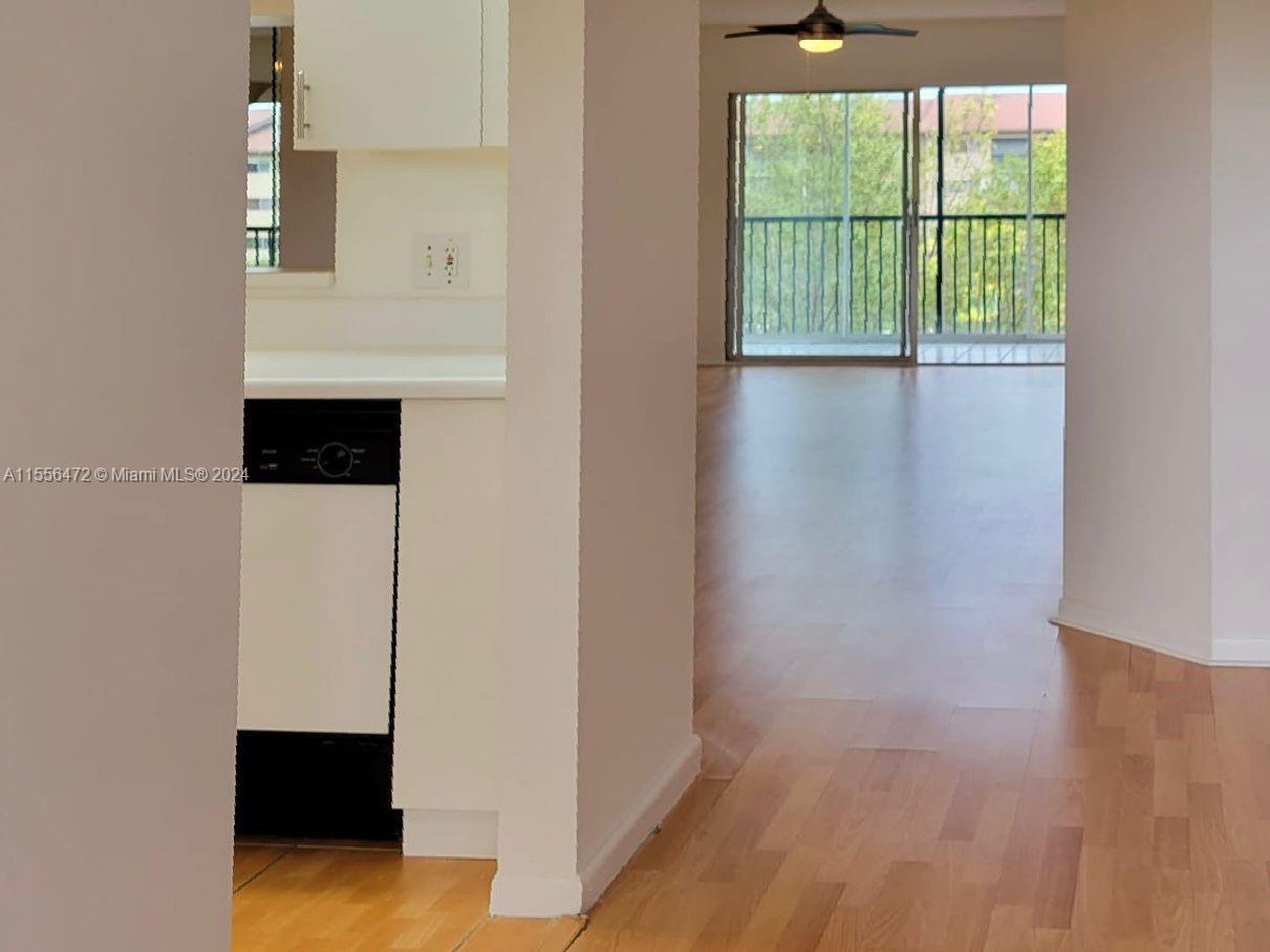 12651 SW 16th Ct 313B, Pembroke Pines, Florida 33027, 2 Bedrooms Bedrooms, ,2 BathroomsBathrooms,Residentiallease,For Rent,12651 SW 16th Ct 313B,A11556472