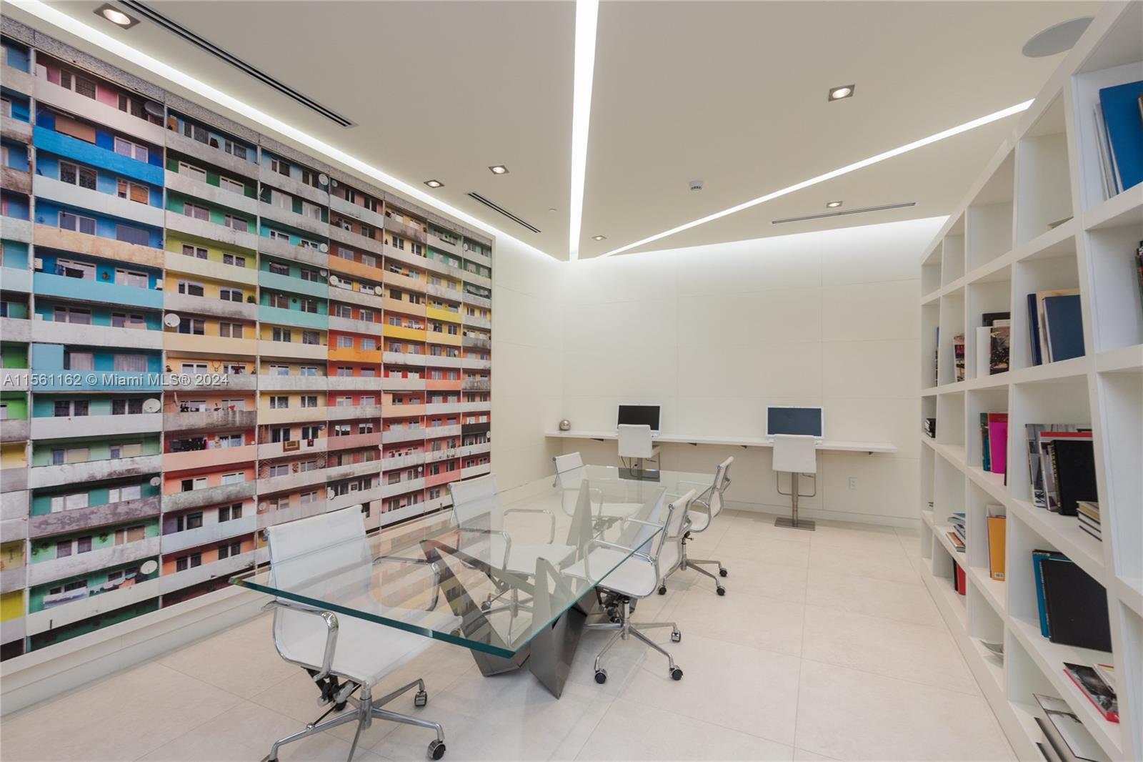 4250 Biscayne Blvd 502, Miami, Florida 33137, 2 Bedrooms Bedrooms, ,2 BathroomsBathrooms,Residentiallease,For Rent,4250 Biscayne Blvd 502,A11561162