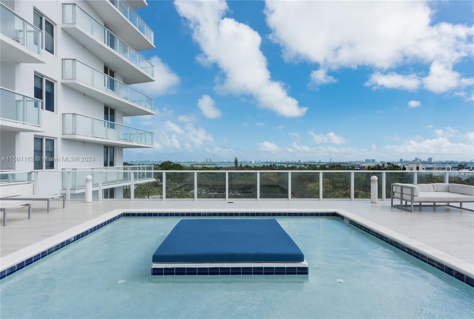 4250 Biscayne Blvd 502, Miami, Florida 33137, 2 Bedrooms Bedrooms, ,2 BathroomsBathrooms,Residentiallease,For Rent,4250 Biscayne Blvd 502,A11561162