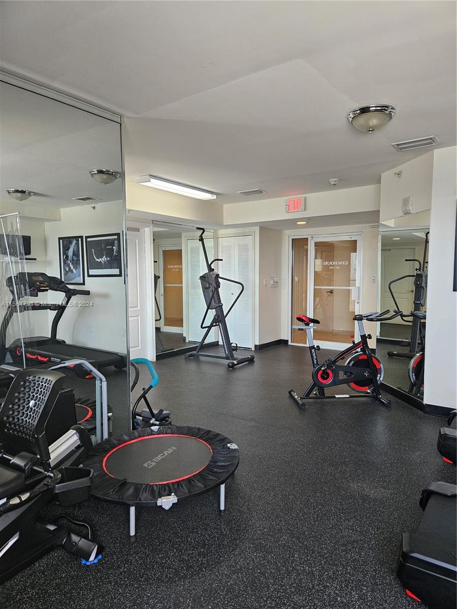 2400 SW 27th Ave 603, Miami, Florida 33145, 2 Bedrooms Bedrooms, ,2 BathroomsBathrooms,Residentiallease,For Rent,2400 SW 27th Ave 603,A11561791