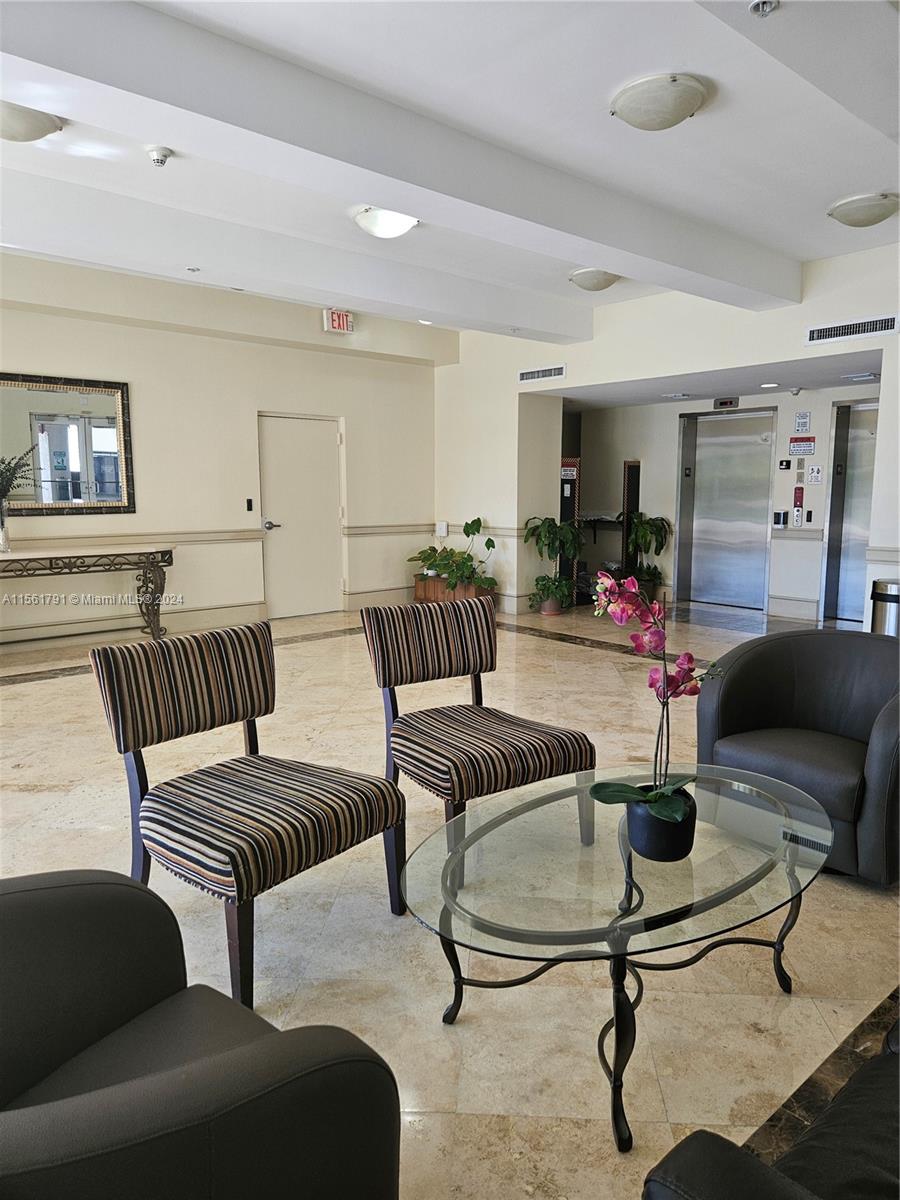 2400 SW 27th Ave 603, Miami, Florida 33145, 2 Bedrooms Bedrooms, ,2 BathroomsBathrooms,Residentiallease,For Rent,2400 SW 27th Ave 603,A11561791