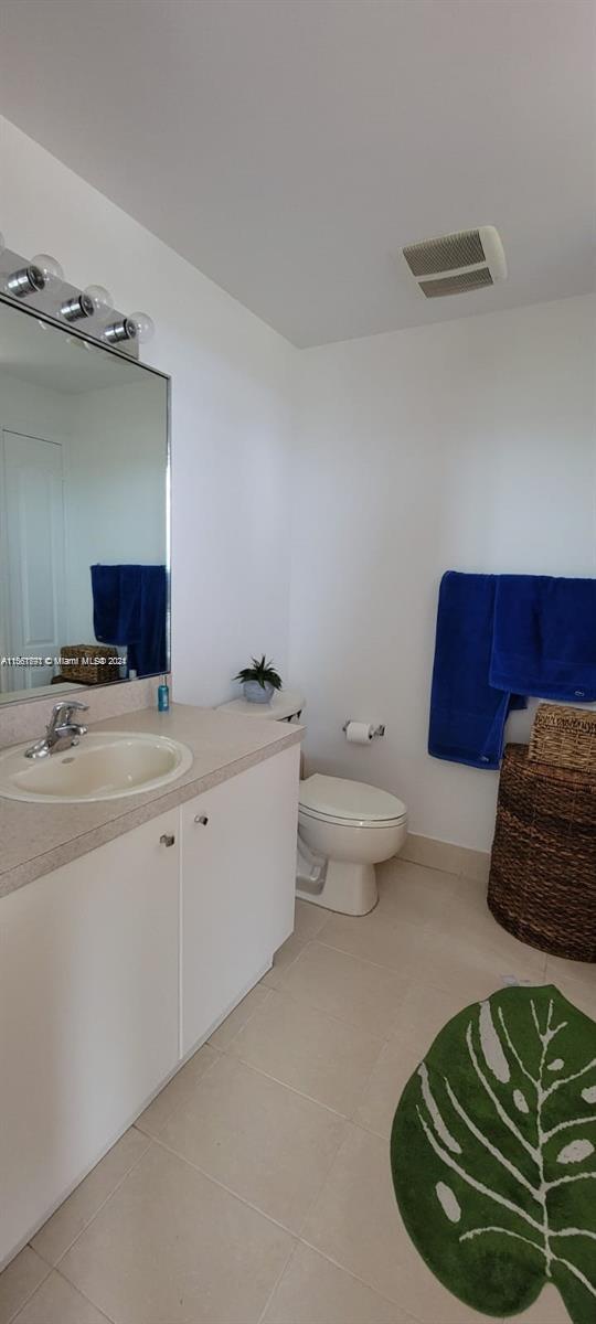 2400 SW 27th Ave 603, Miami, Florida 33145, 2 Bedrooms Bedrooms, ,2 BathroomsBathrooms,Residentiallease,For Rent,2400 SW 27th Ave 603,A11561791