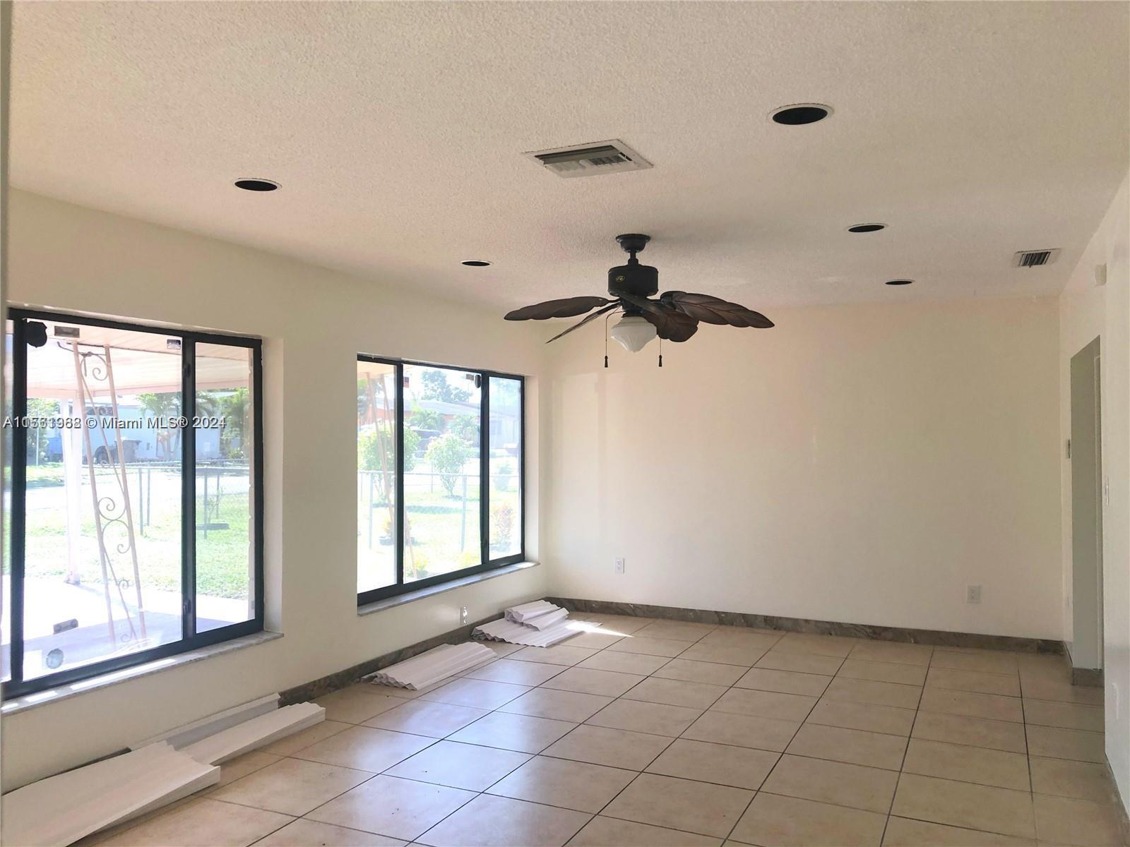6141 Wiley St, Hollywood, Florida 33023, 3 Bedrooms Bedrooms, ,2 BathroomsBathrooms,Residential,For Sale,6141 Wiley St,A11561988