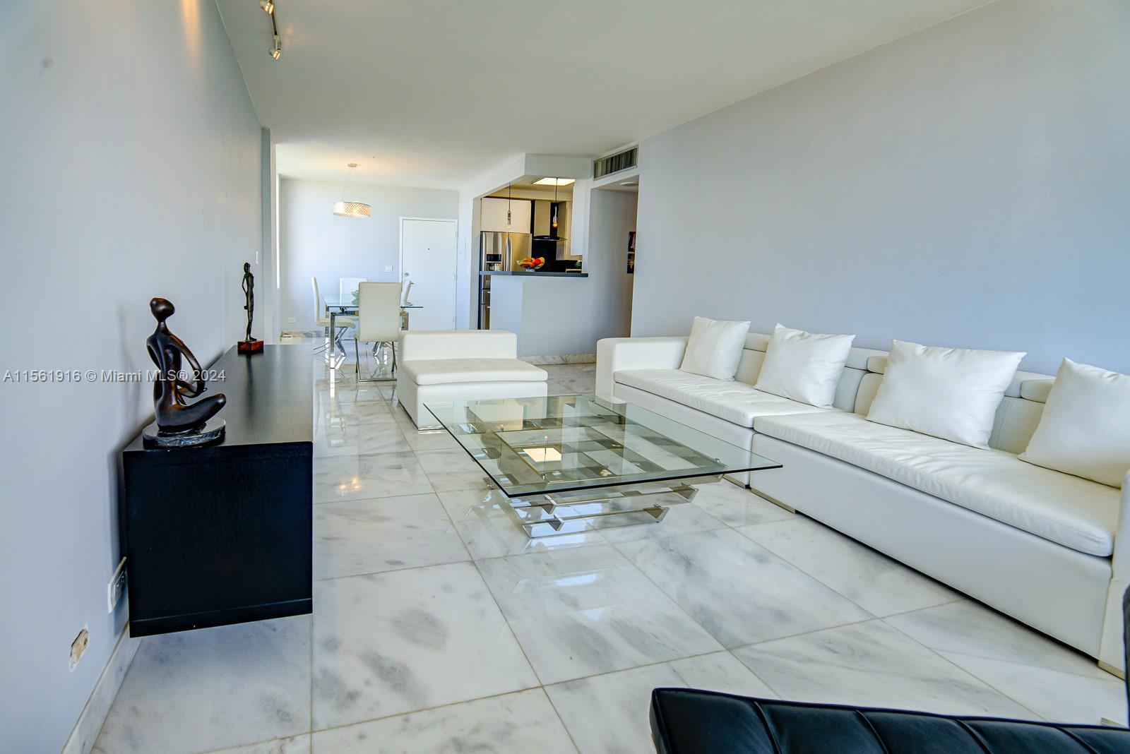 7441 Wayne Ave 10J, Miami Beach, Florida 33141, 2 Bedrooms Bedrooms, ,2 BathroomsBathrooms,Residentiallease,For Rent,7441 Wayne Ave 10J,A11561916