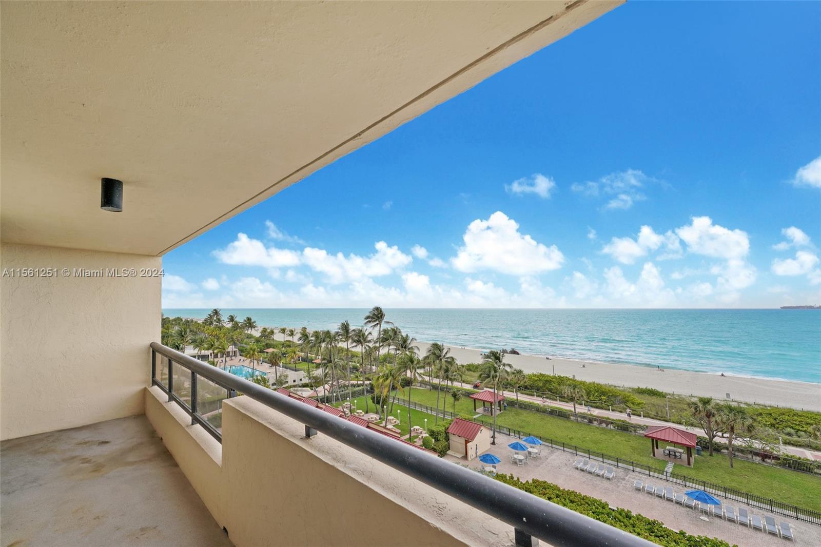 2555 Collins Ave 807, Miami Beach, Florida 33140, 1 Bedroom Bedrooms, ,2 BathroomsBathrooms,Residentiallease,For Rent,2555 Collins Ave 807,A11561251