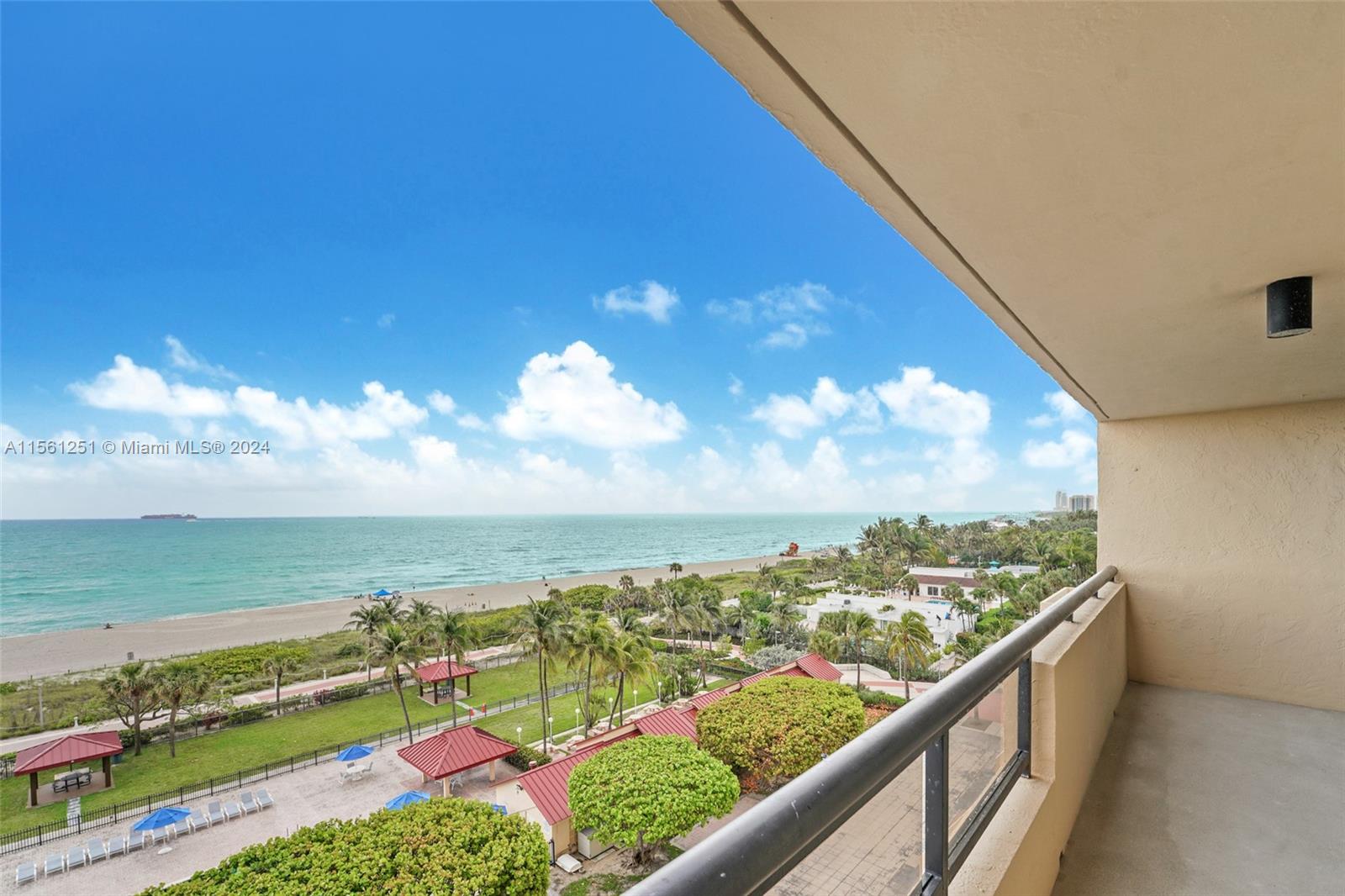 2555 Collins Ave 807, Miami Beach, Florida 33140, 1 Bedroom Bedrooms, ,2 BathroomsBathrooms,Residentiallease,For Rent,2555 Collins Ave 807,A11561251