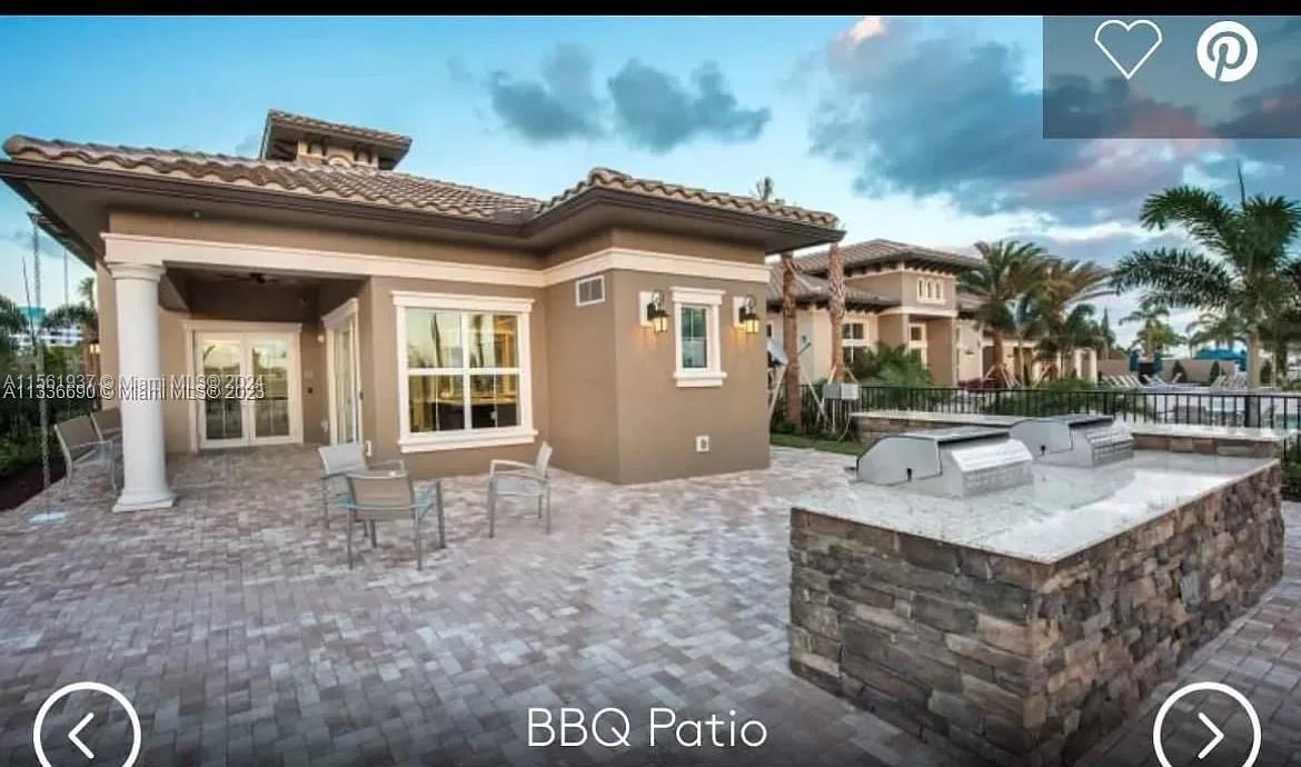 Hollywood, Florida 33021, 5 Bedrooms Bedrooms, ,2 BathroomsBathrooms,Residential,For Sale,A11561937