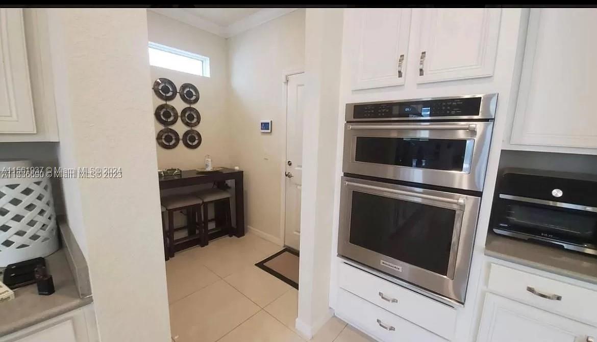 Hollywood, Florida 33021, 5 Bedrooms Bedrooms, ,2 BathroomsBathrooms,Residential,For Sale,A11561937