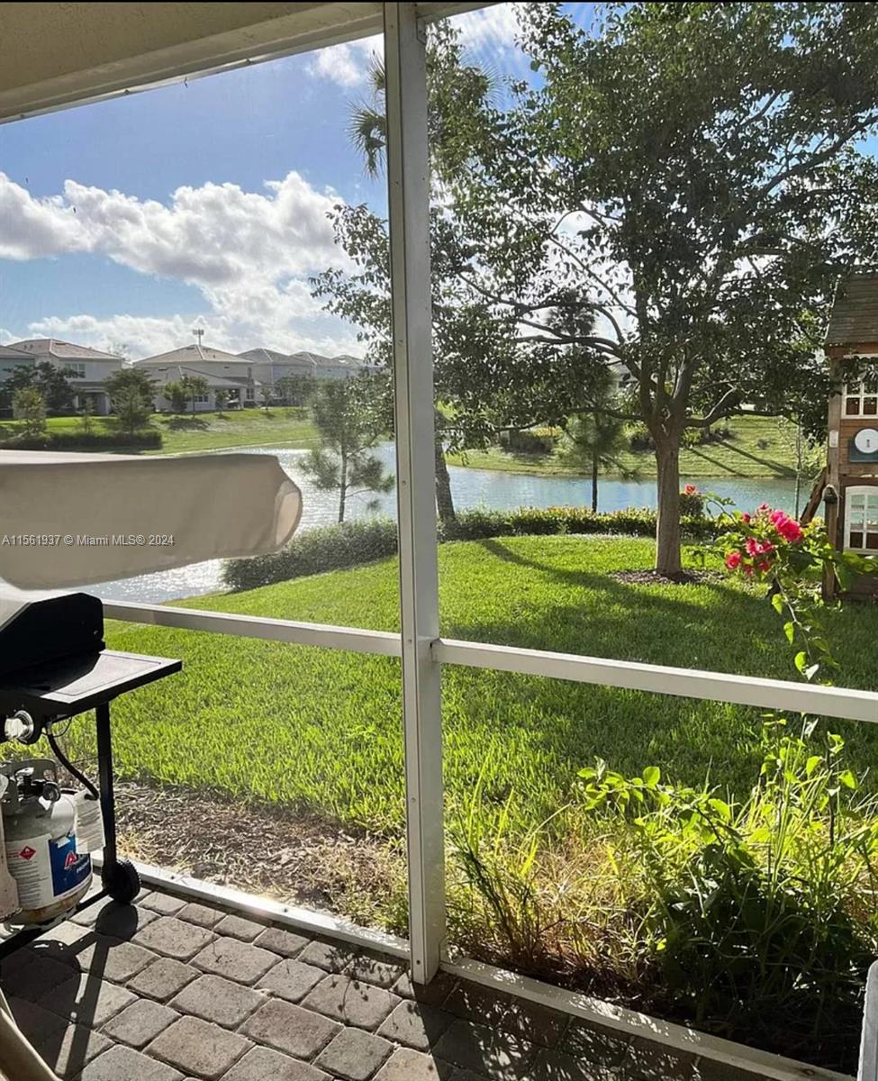 Hollywood, Florida 33021, 5 Bedrooms Bedrooms, ,2 BathroomsBathrooms,Residential,For Sale,A11561937