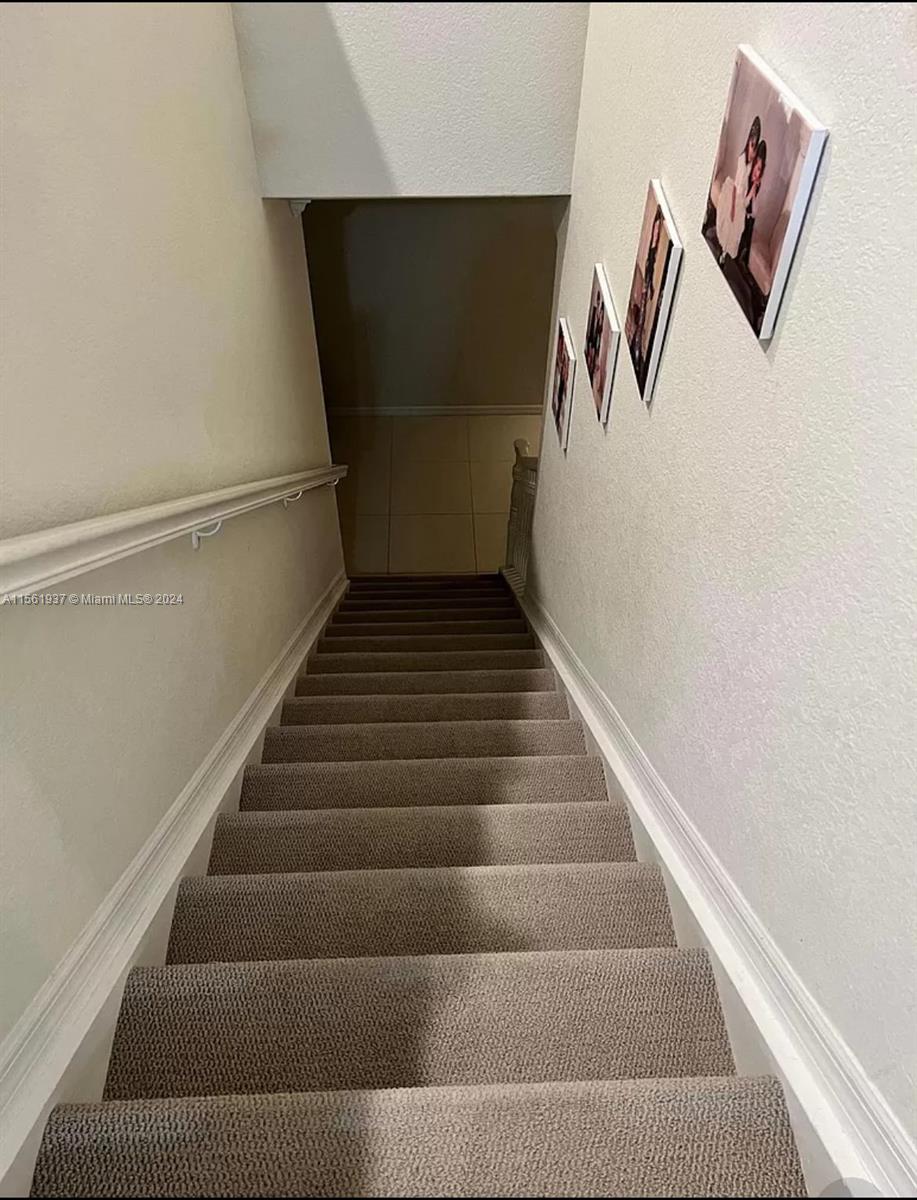 Hollywood, Florida 33021, 5 Bedrooms Bedrooms, ,2 BathroomsBathrooms,Residential,For Sale,A11561937