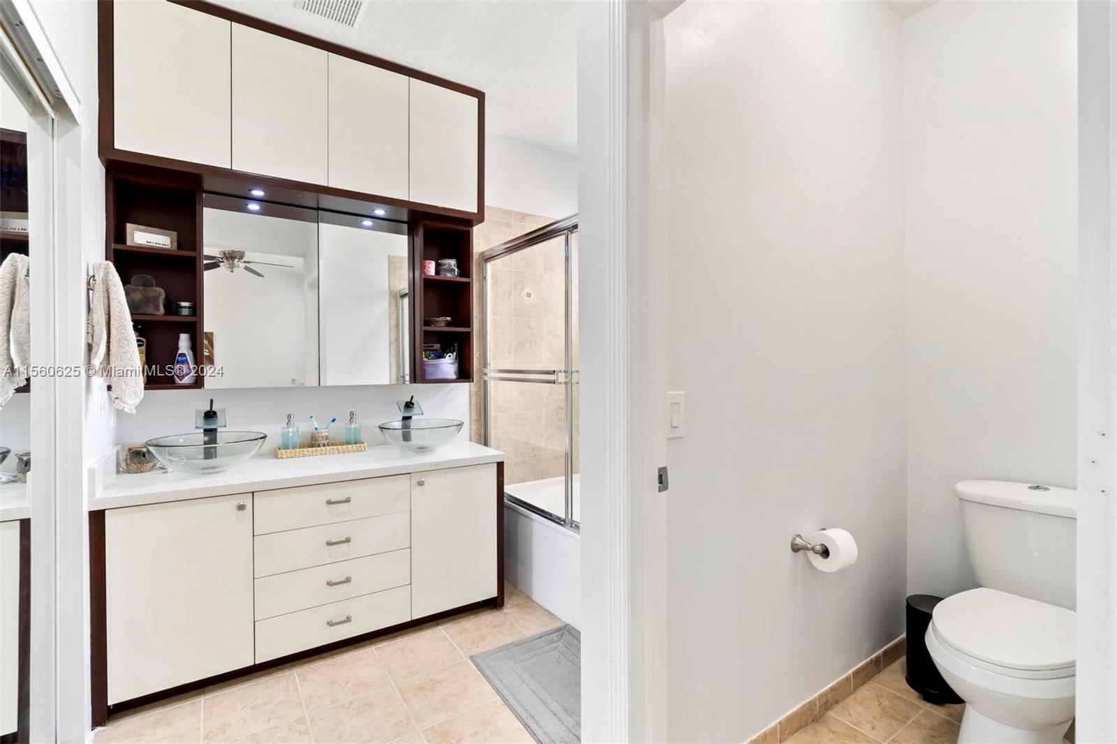 1558 SE 20th Ter, Homestead, Florida 33035, 4 Bedrooms Bedrooms, ,2 BathroomsBathrooms,Residential,For Sale,1558 SE 20th Ter,A11560625