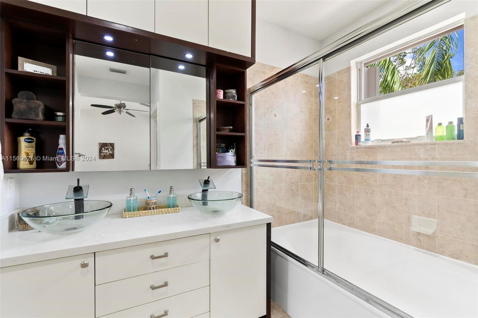 1558 SE 20th Ter, Homestead, Florida 33035, 4 Bedrooms Bedrooms, ,2 BathroomsBathrooms,Residential,For Sale,1558 SE 20th Ter,A11560625