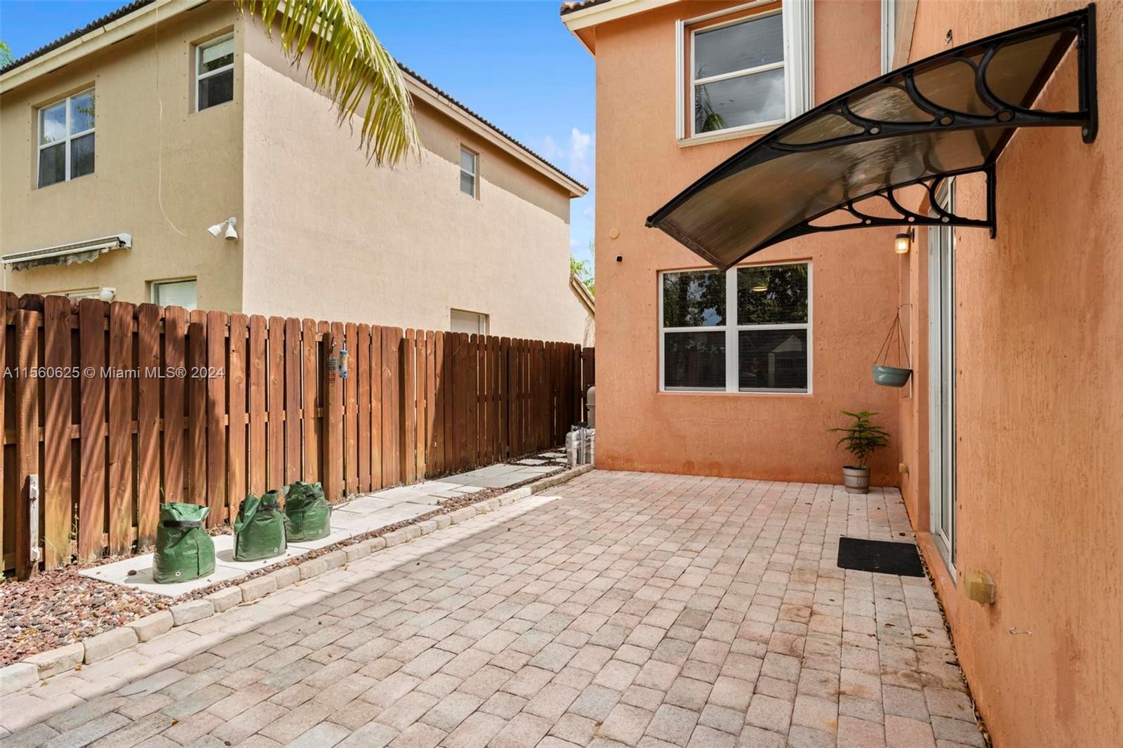 1558 SE 20th Ter, Homestead, Florida 33035, 4 Bedrooms Bedrooms, ,2 BathroomsBathrooms,Residential,For Sale,1558 SE 20th Ter,A11560625