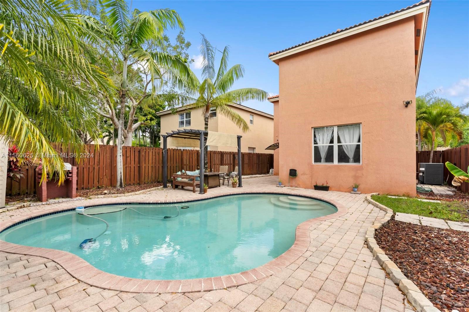 1558 SE 20th Ter, Homestead, Florida 33035, 4 Bedrooms Bedrooms, ,2 BathroomsBathrooms,Residential,For Sale,1558 SE 20th Ter,A11560625