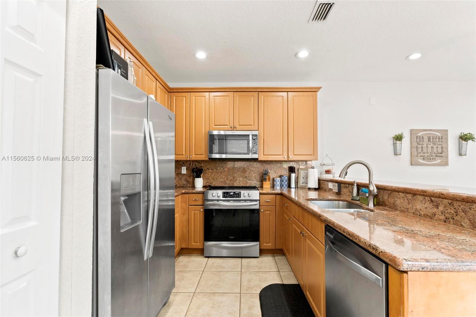 1558 SE 20th Ter, Homestead, Florida 33035, 4 Bedrooms Bedrooms, ,2 BathroomsBathrooms,Residential,For Sale,1558 SE 20th Ter,A11560625