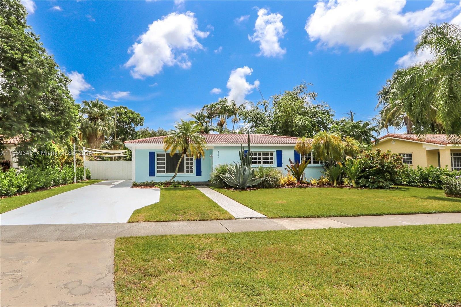 8035 SW 63rd Pl  For Sale A11559345, FL