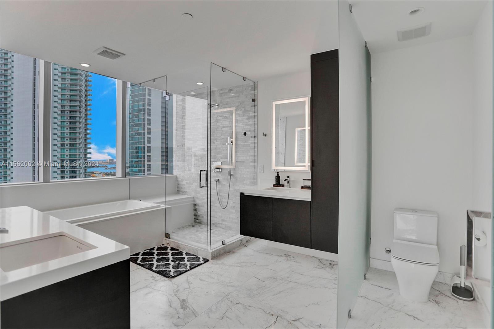 851 NE 1st Ave 3001, Miami, Florida 33132, 4 Bedrooms Bedrooms, ,4 BathroomsBathrooms,Residentiallease,For Rent,851 NE 1st Ave 3001,A11562002