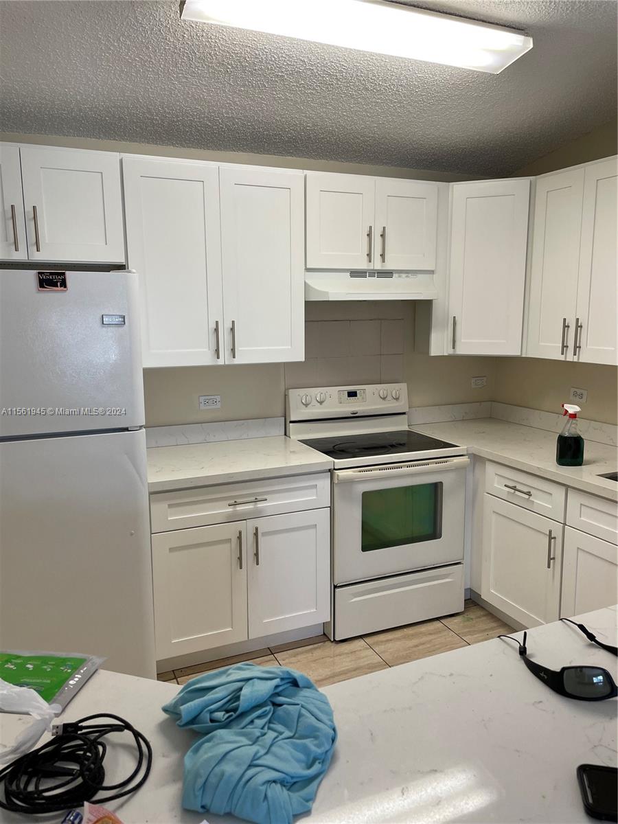 3630 N 56th Ave 315, Hollywood, Florida 33021, 1 Bedroom Bedrooms, ,1 BathroomBathrooms,Residentiallease,For Rent,3630 N 56th Ave 315,A11561945