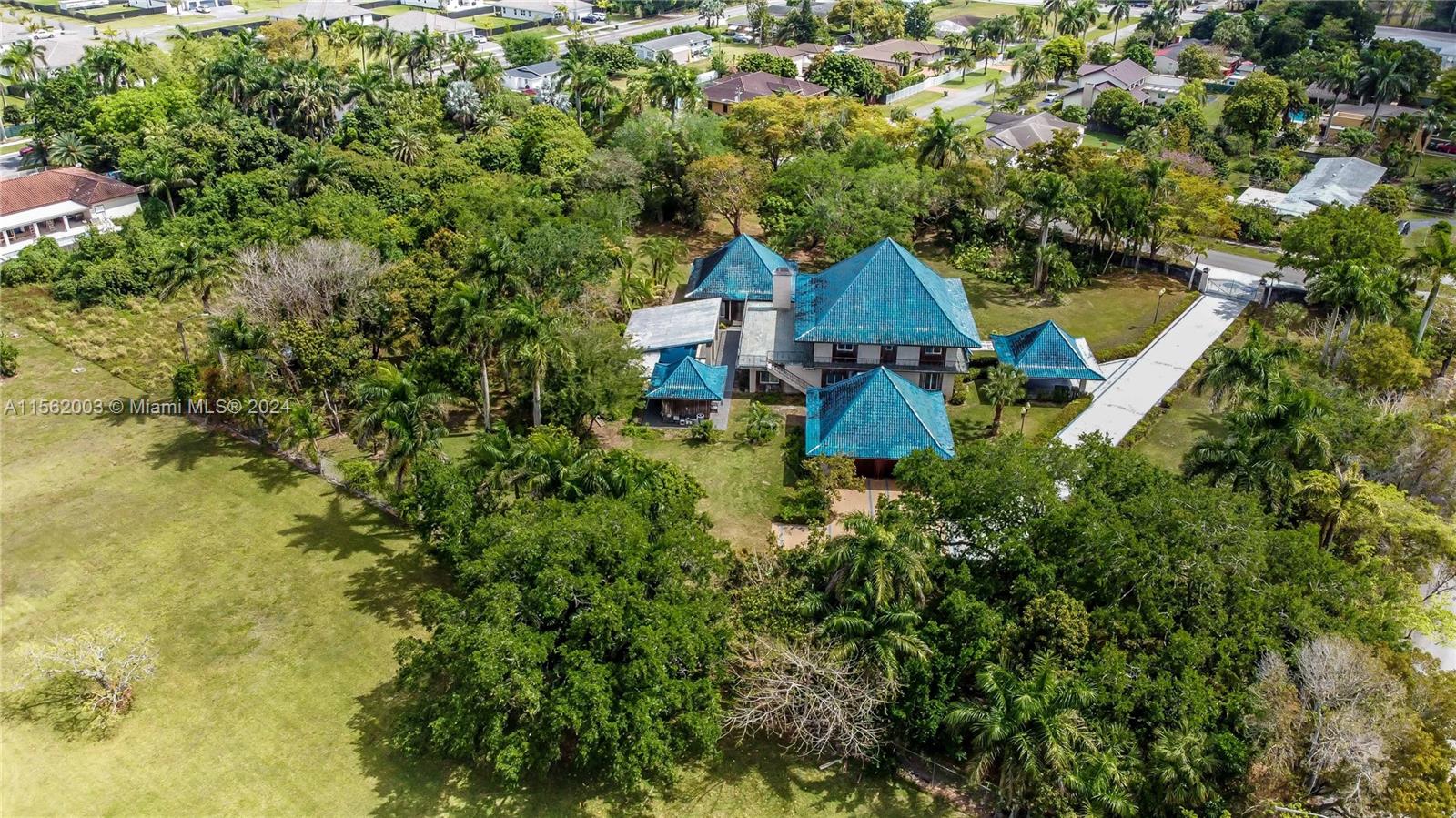 101 NW 21st, Homestead, Florida 33030, 3 Bedrooms Bedrooms, ,3 BathroomsBathrooms,Residential,For Sale,101 NW 21st,A11562003