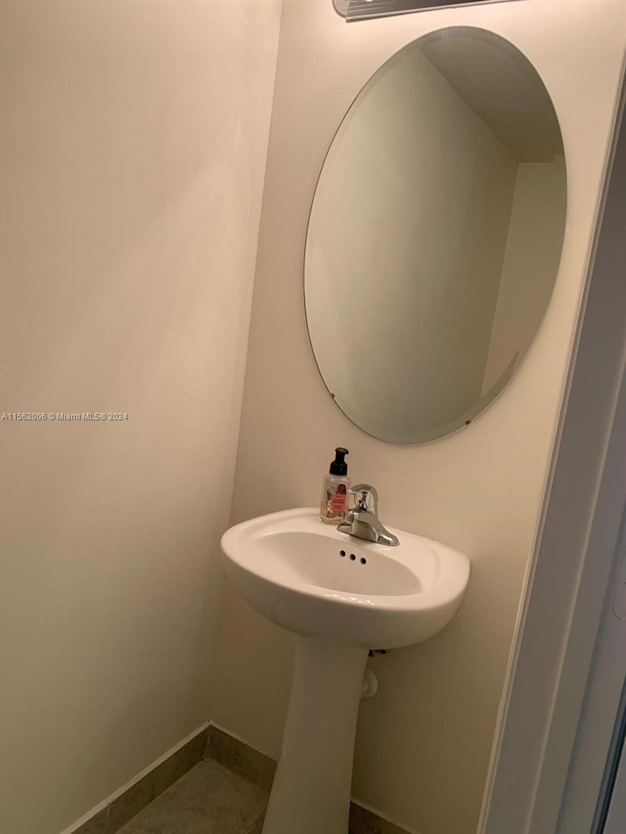 210 SE 33rd Ter 210, Homestead, Florida 33033, 3 Bedrooms Bedrooms, ,2 BathroomsBathrooms,Residentiallease,For Rent,210 SE 33rd Ter 210,A11562006