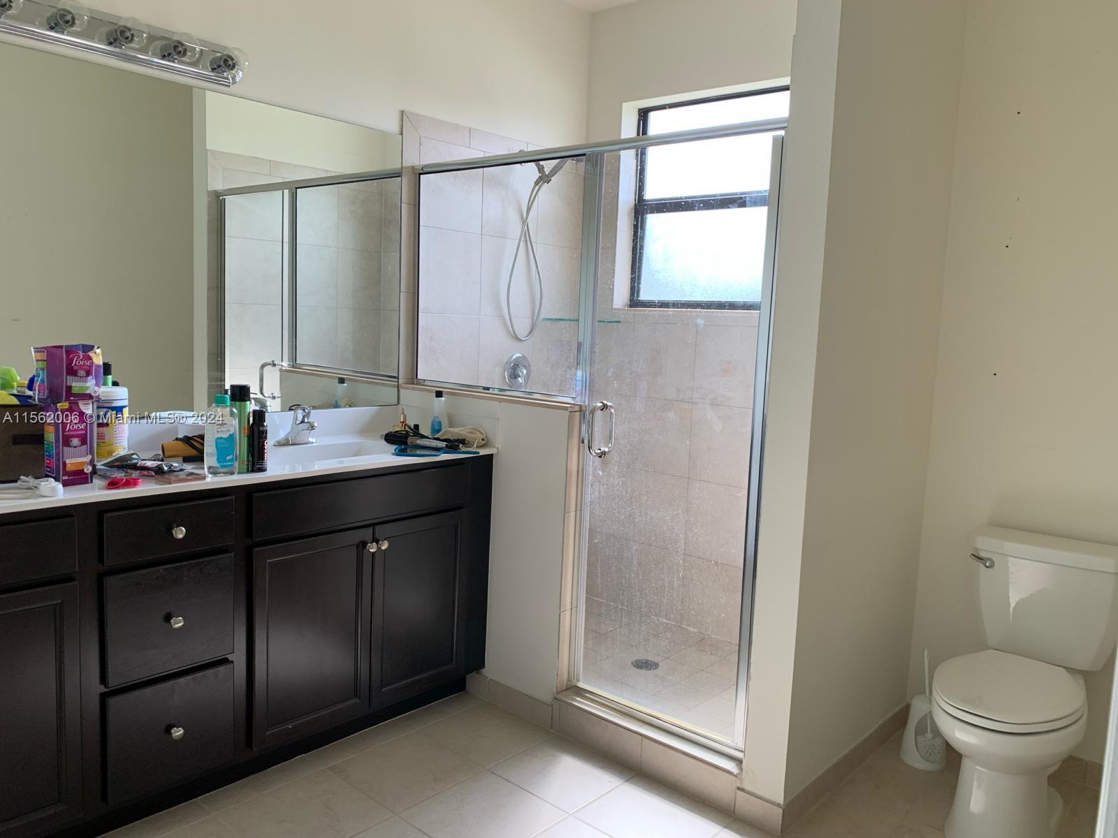 210 SE 33rd Ter 210, Homestead, Florida 33033, 3 Bedrooms Bedrooms, ,2 BathroomsBathrooms,Residentiallease,For Rent,210 SE 33rd Ter 210,A11562006