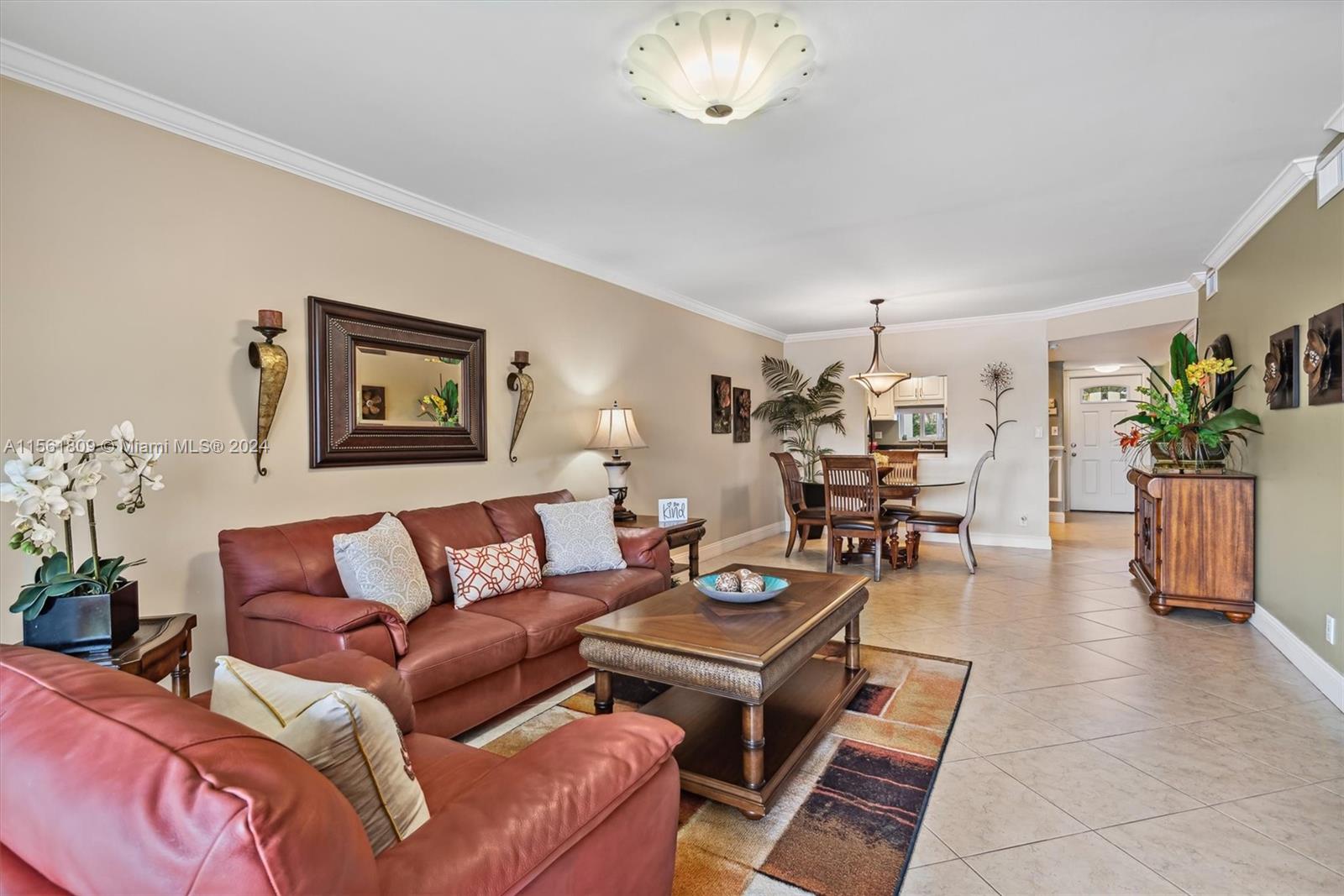 9500 N Hollybrook Lake Dr 102, Pembroke Pines, Florida 33025, 2 Bedrooms Bedrooms, ,2 BathroomsBathrooms,Residential,For Sale,9500 N Hollybrook Lake Dr 102,A11561809