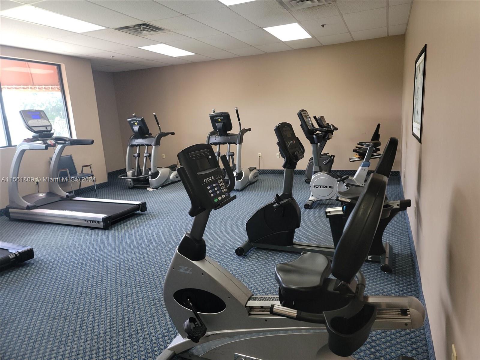 9500 N Hollybrook Lake Dr 102, Pembroke Pines, Florida 33025, 2 Bedrooms Bedrooms, ,2 BathroomsBathrooms,Residential,For Sale,9500 N Hollybrook Lake Dr 102,A11561809