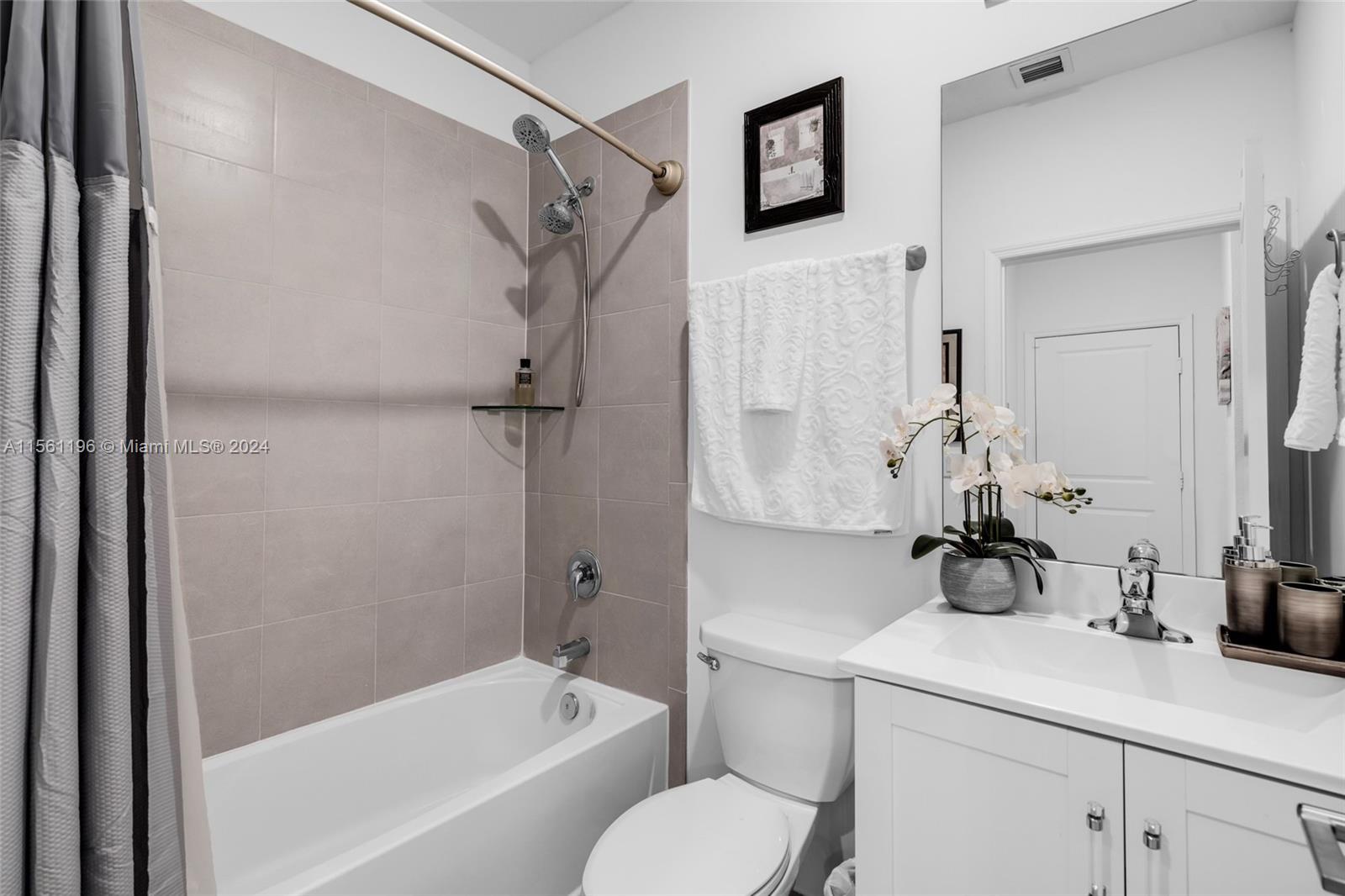 11876 SW 232nd Ln, Homestead, Florida 33032, 4 Bedrooms Bedrooms, ,3 BathroomsBathrooms,Residential,For Sale,11876 SW 232nd Ln,A11561196