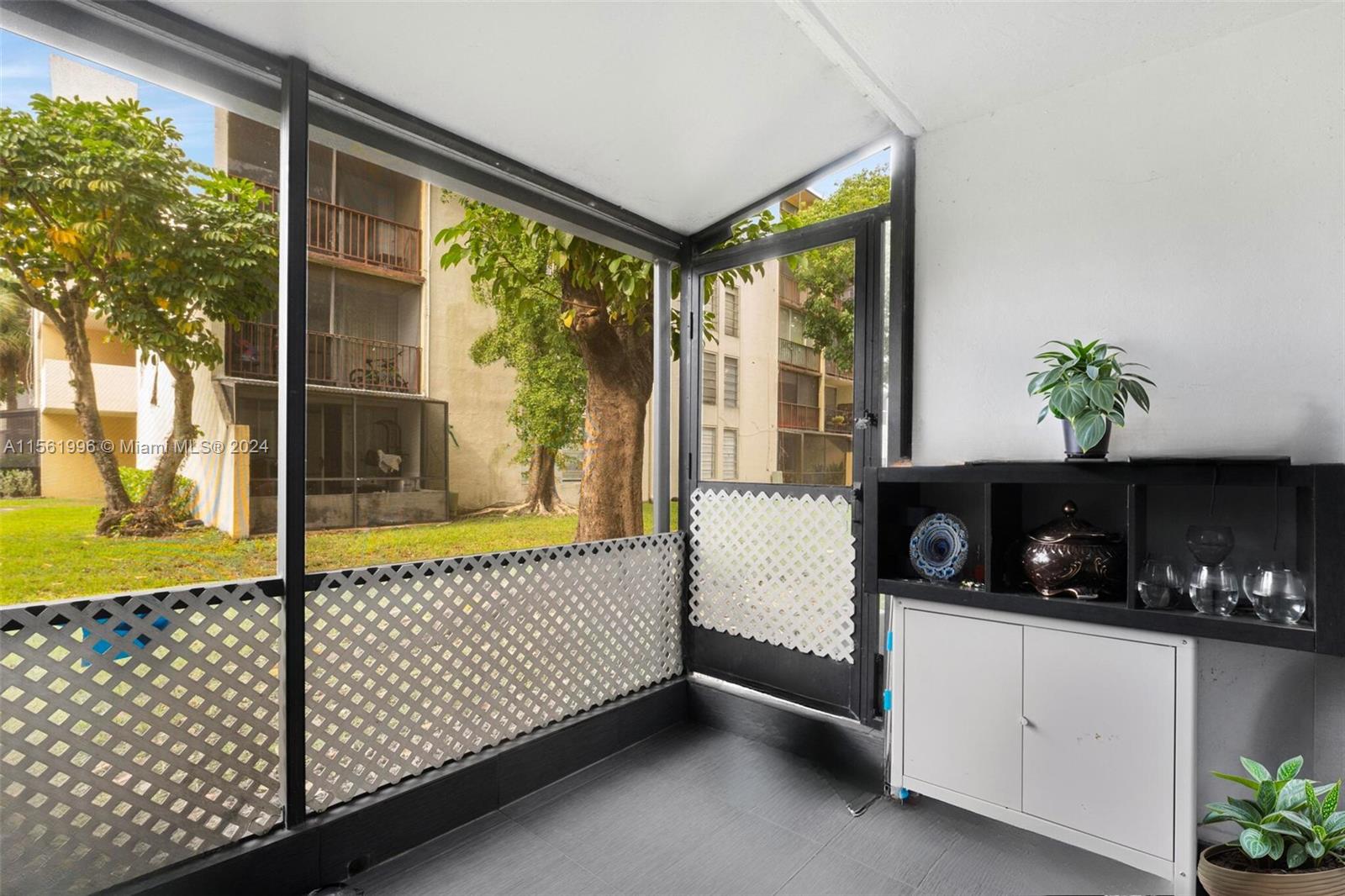 8810 Fontainebleau Blvd 104, Miami, Florida 33172, 2 Bedrooms Bedrooms, ,2 BathroomsBathrooms,Residential,For Sale,8810 Fontainebleau Blvd 104,A11561996