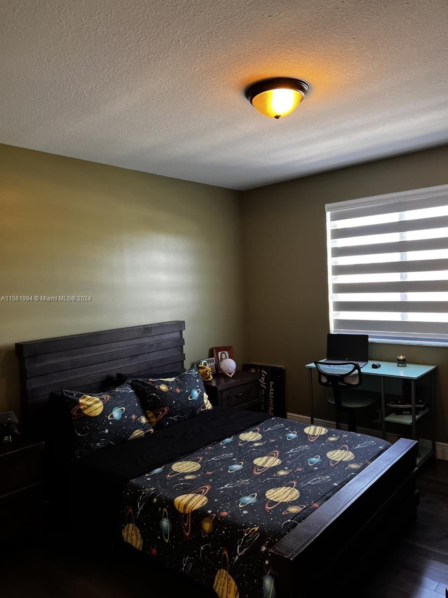 19811 NW 8th St, Pembroke Pines, Florida 33029, 4 Bedrooms Bedrooms, ,3 BathroomsBathrooms,Residentiallease,For Rent,19811 NW 8th St,A11561994