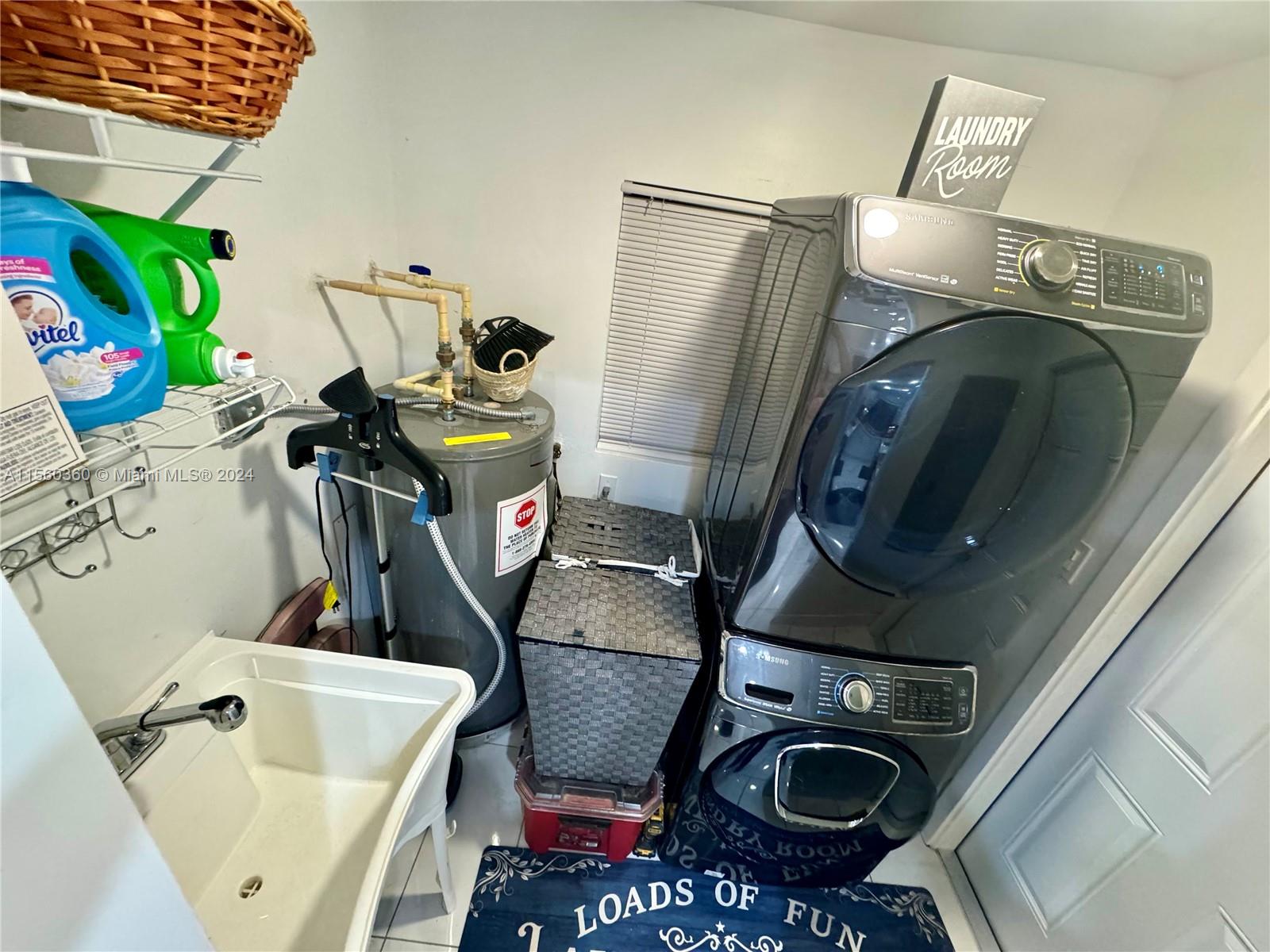 601 NW 3rd Ct, Hallandale Beach, Florida 33009, 4 Bedrooms Bedrooms, ,2 BathroomsBathrooms,Residential,For Sale,601 NW 3rd Ct,A11560360