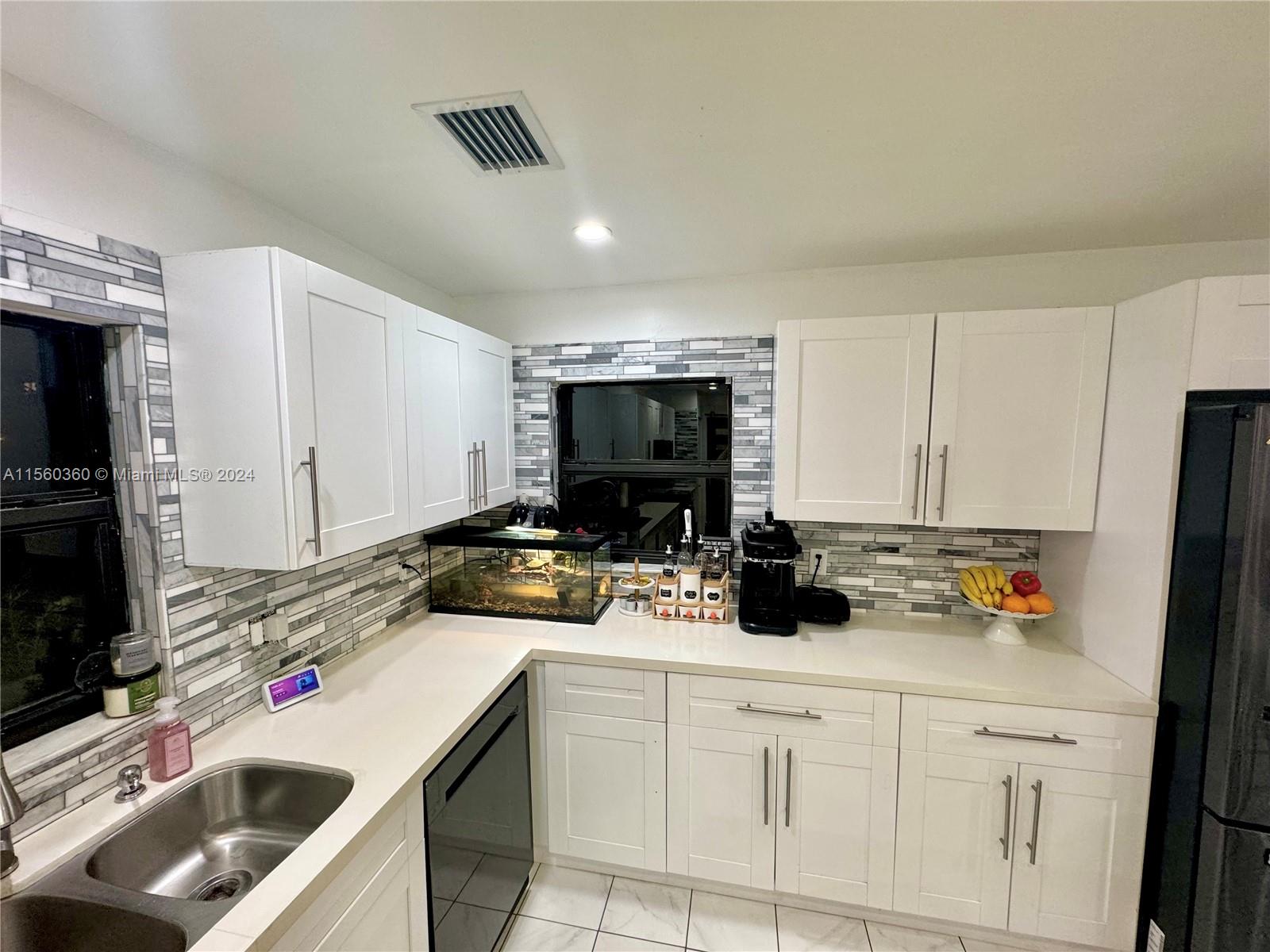 601 NW 3rd Ct, Hallandale Beach, Florida 33009, 4 Bedrooms Bedrooms, ,2 BathroomsBathrooms,Residential,For Sale,601 NW 3rd Ct,A11560360