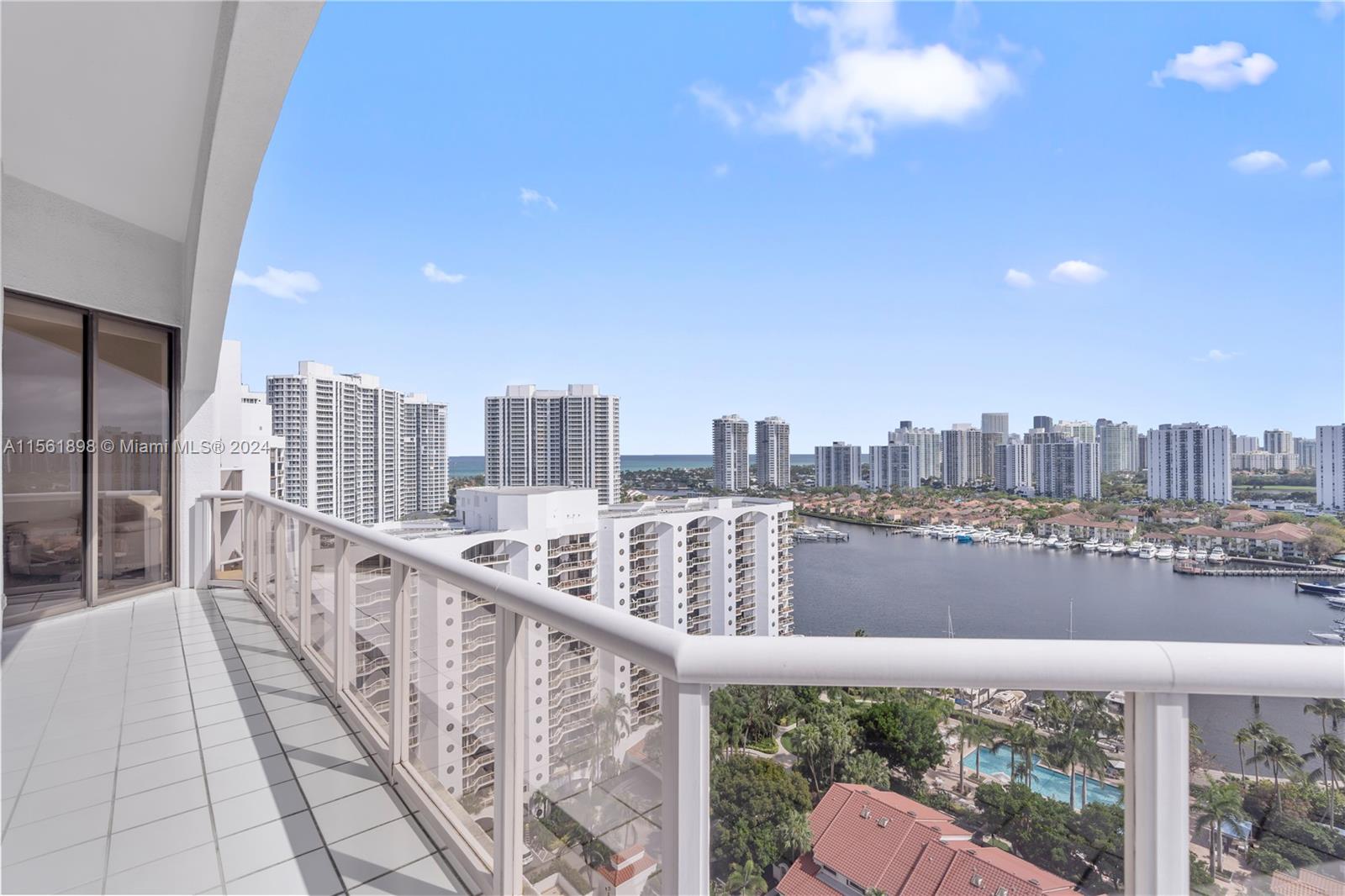 3598 Yacht Club Dr PH-4, Aventura, Florida 33180, 2 Bedrooms Bedrooms, ,2 BathroomsBathrooms,Residential,For Sale,3598 Yacht Club Dr PH-4,A11561898