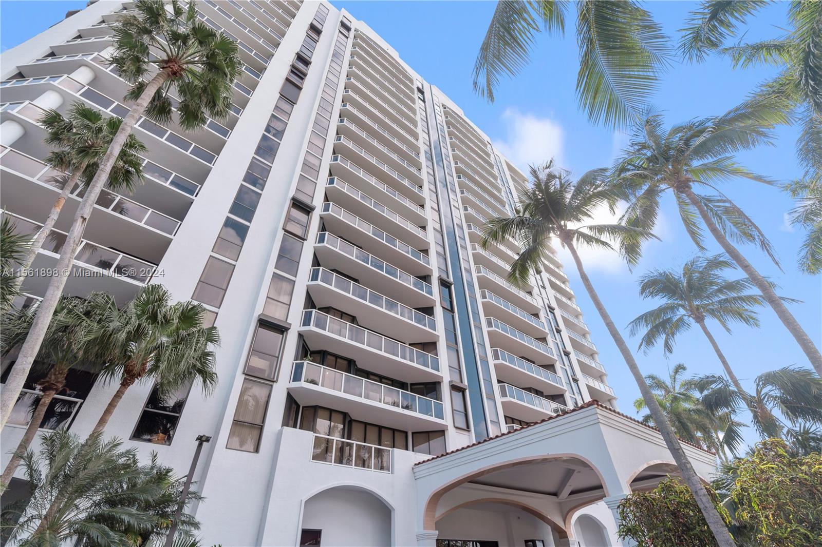 3598 Yacht Club Dr PH-4, Aventura, Florida 33180, 2 Bedrooms Bedrooms, ,2 BathroomsBathrooms,Residential,For Sale,3598 Yacht Club Dr PH-4,A11561898