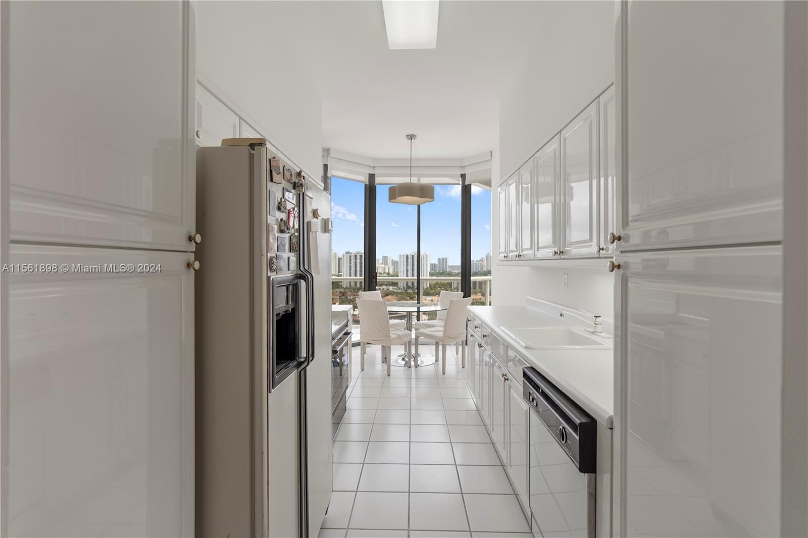 3598 Yacht Club Dr PH-4, Aventura, Florida 33180, 2 Bedrooms Bedrooms, ,2 BathroomsBathrooms,Residential,For Sale,3598 Yacht Club Dr PH-4,A11561898