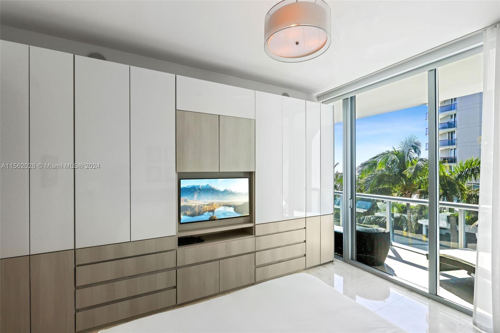 6799 Collins Ave 307, Miami Beach, Florida 33141, 1 Bedroom Bedrooms, ,1 BathroomBathrooms,Residentiallease,For Rent,6799 Collins Ave 307,A11562026