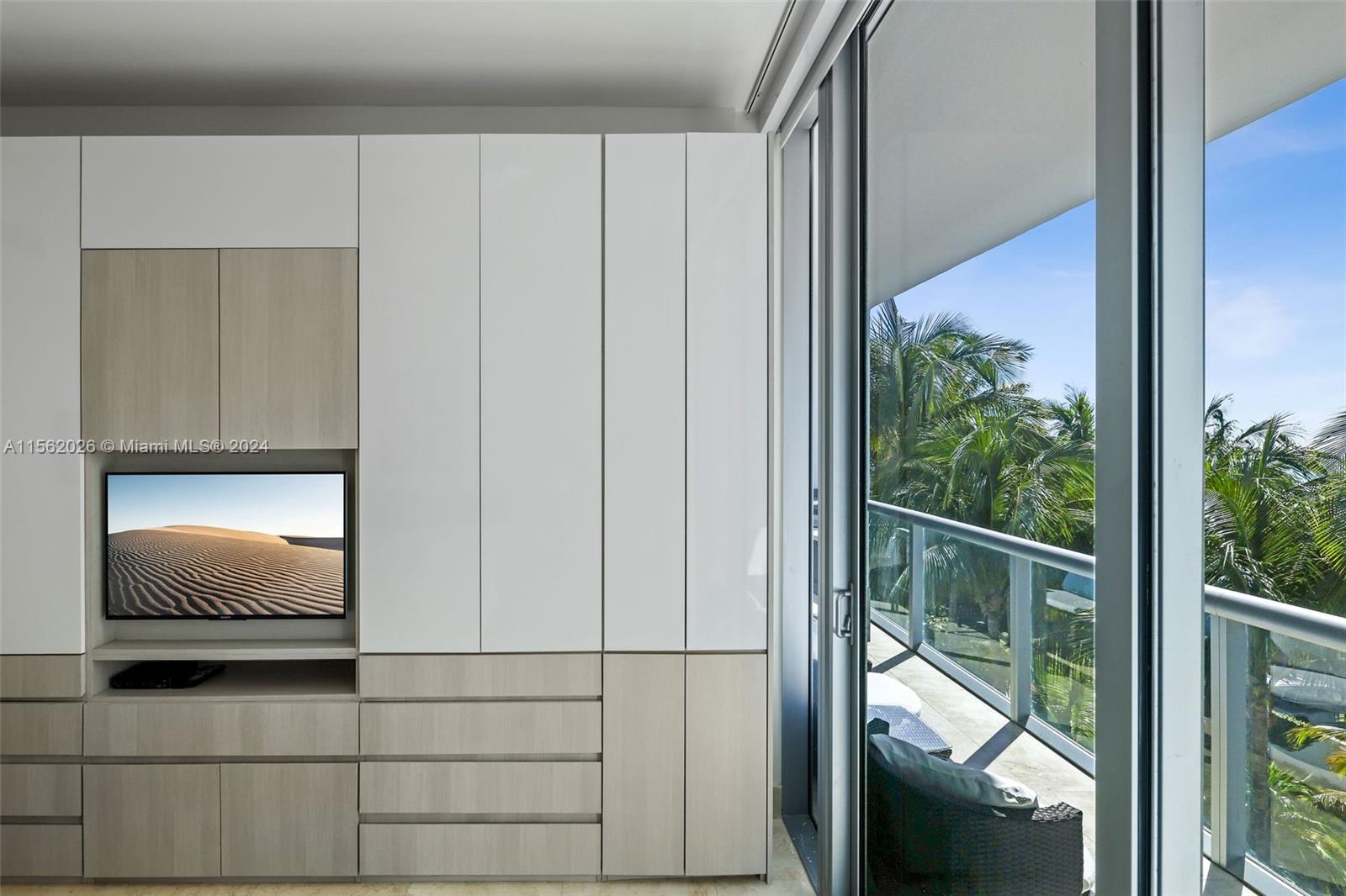 6799 Collins Ave 307, Miami Beach, Florida 33141, 1 Bedroom Bedrooms, ,1 BathroomBathrooms,Residentiallease,For Rent,6799 Collins Ave 307,A11562026