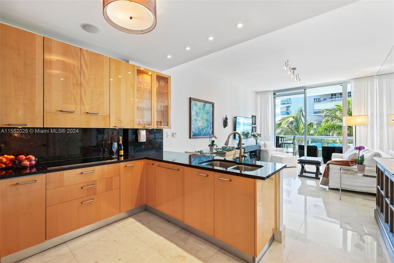 6799 Collins Ave 307, Miami Beach, Florida 33141, 1 Bedroom Bedrooms, ,1 BathroomBathrooms,Residentiallease,For Rent,6799 Collins Ave 307,A11562026