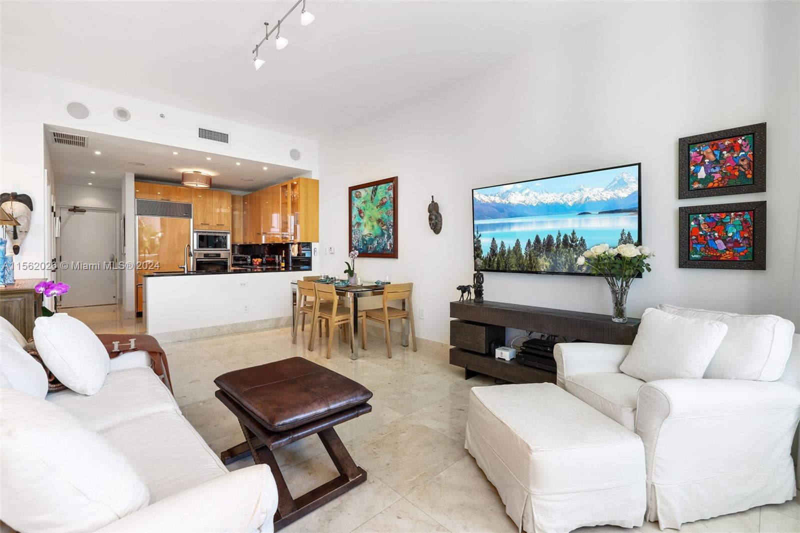 6799 Collins Ave 307, Miami Beach, Florida 33141, 1 Bedroom Bedrooms, ,1 BathroomBathrooms,Residentiallease,For Rent,6799 Collins Ave 307,A11562026